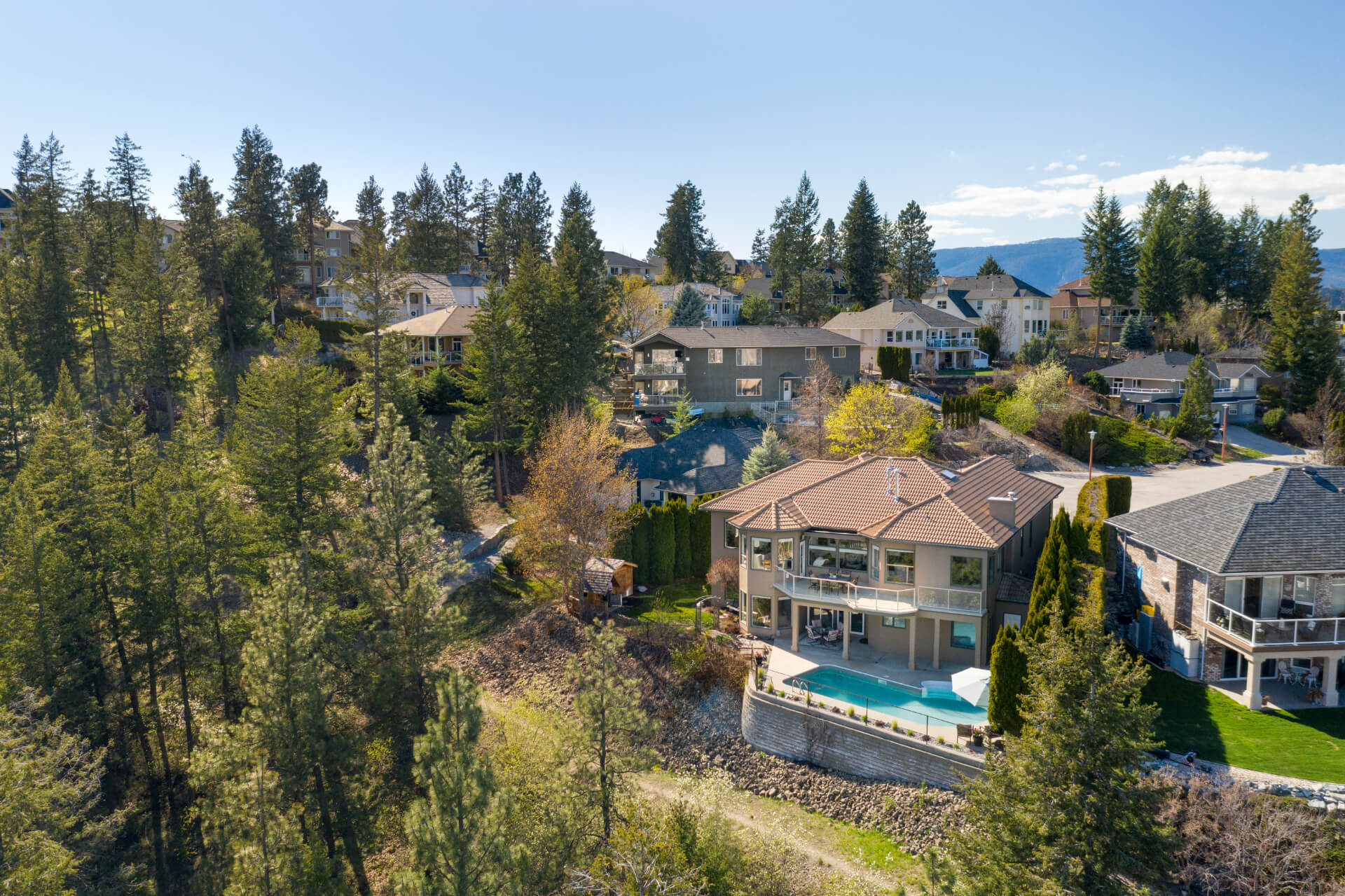 Kelowna Luxury Homes - Dilworth
