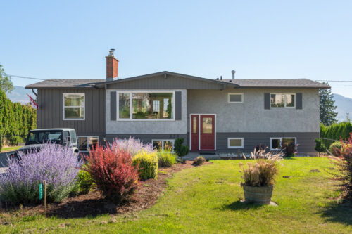 833 HAWTHORNE Road, West Kelowna