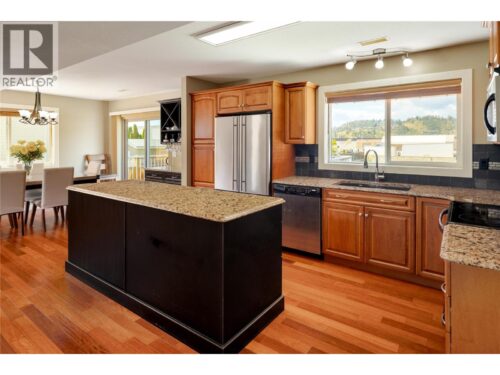 940 Mayfair Road, Kelowna