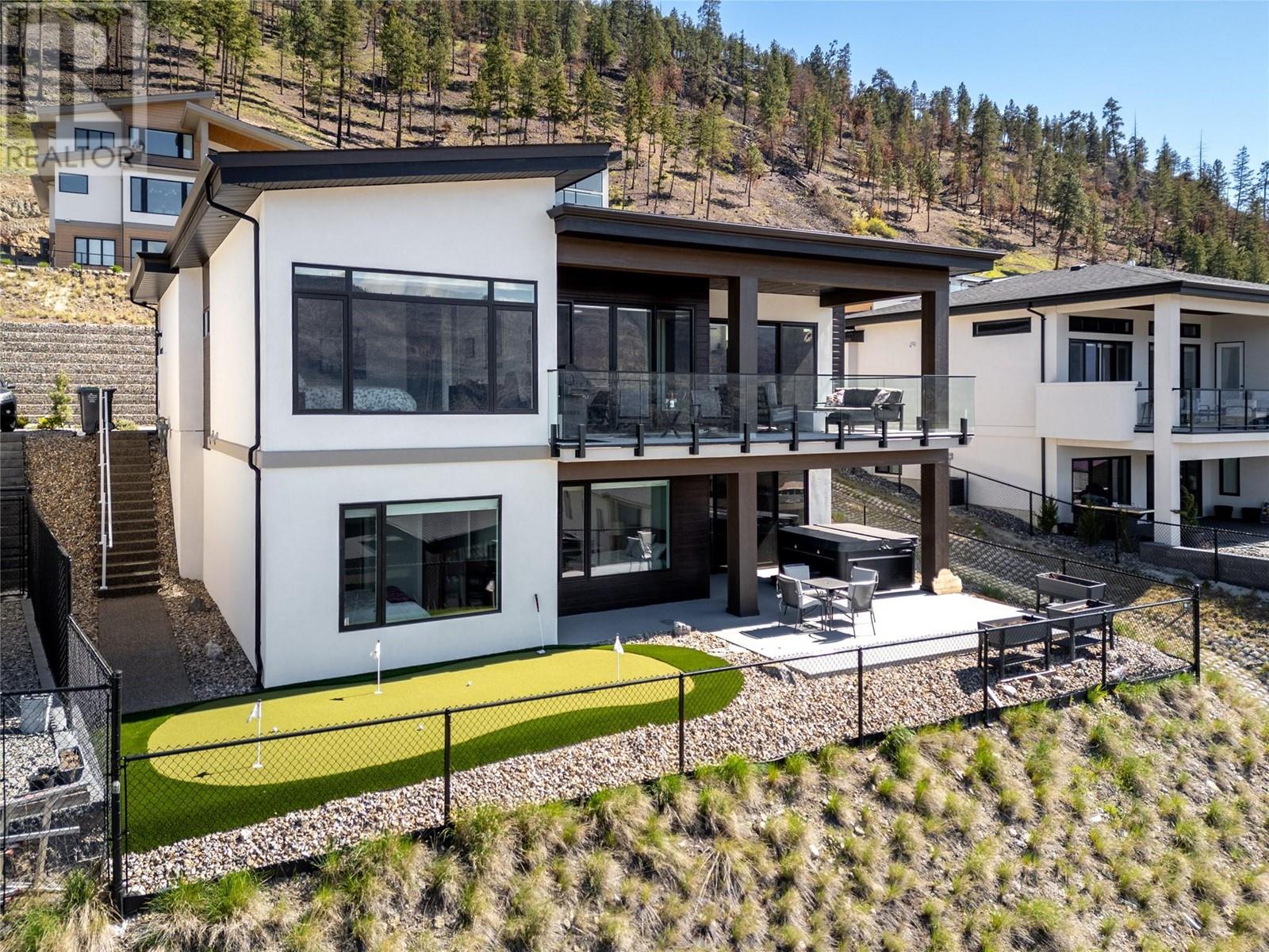  570 Clifton Court, Kelowna