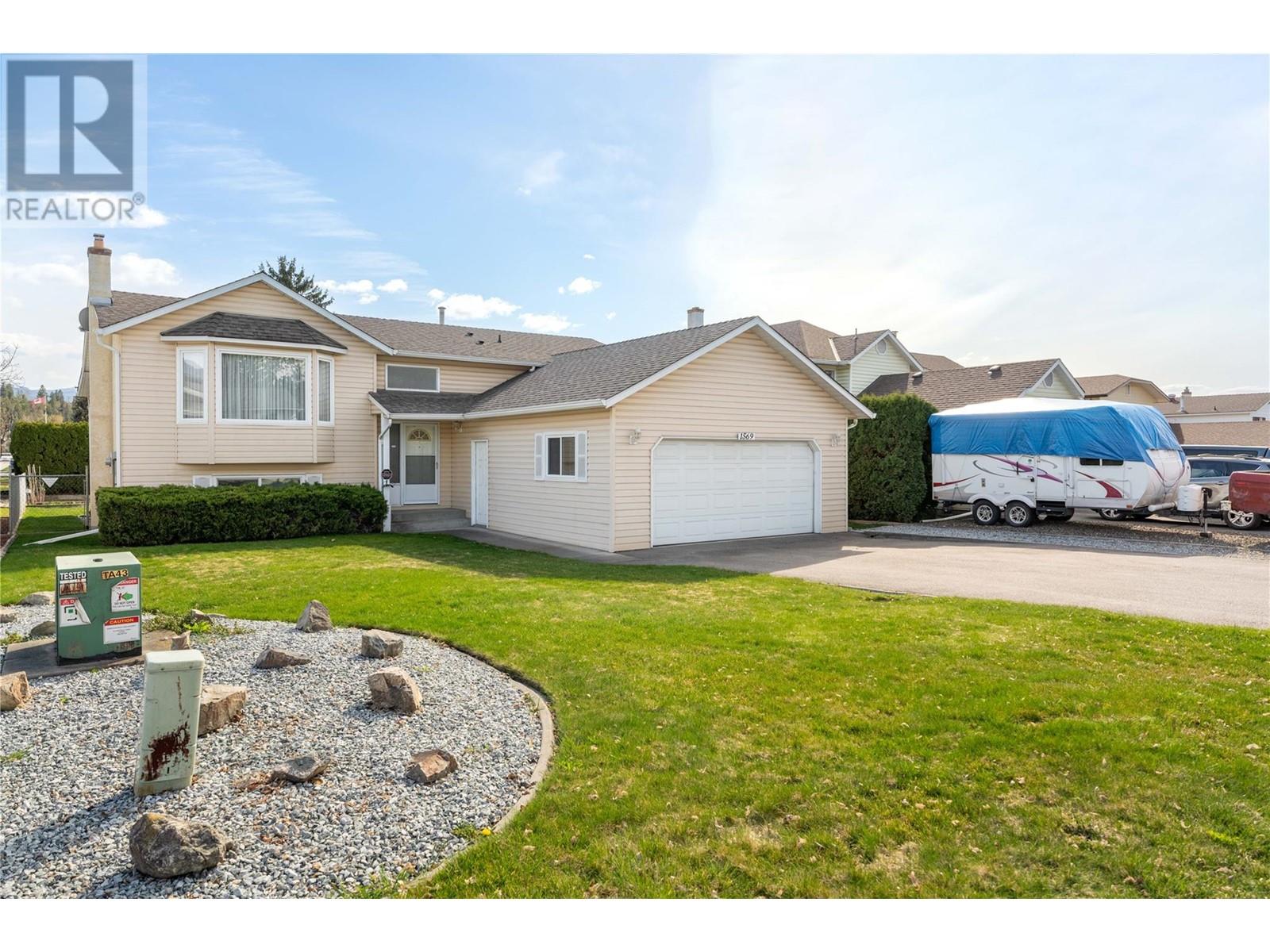  1569 Carshyl Court, Kelowna