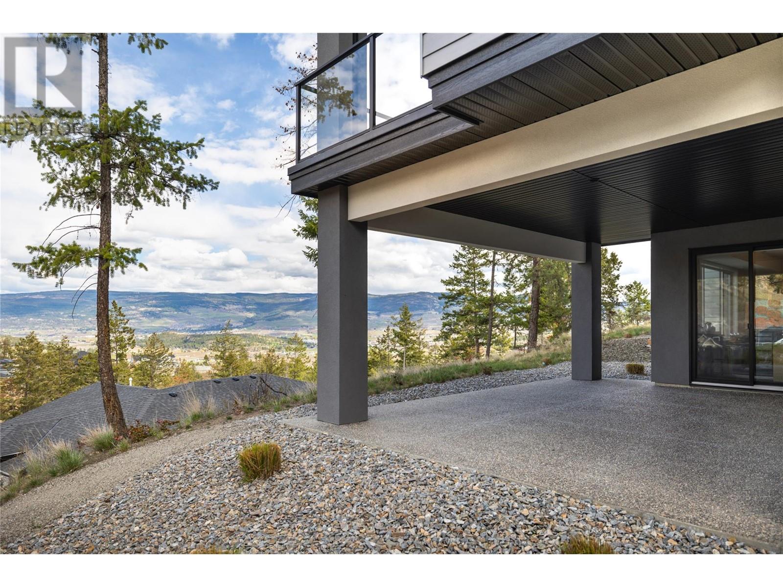 16 1349 Rocky Point Drive, Kelowna