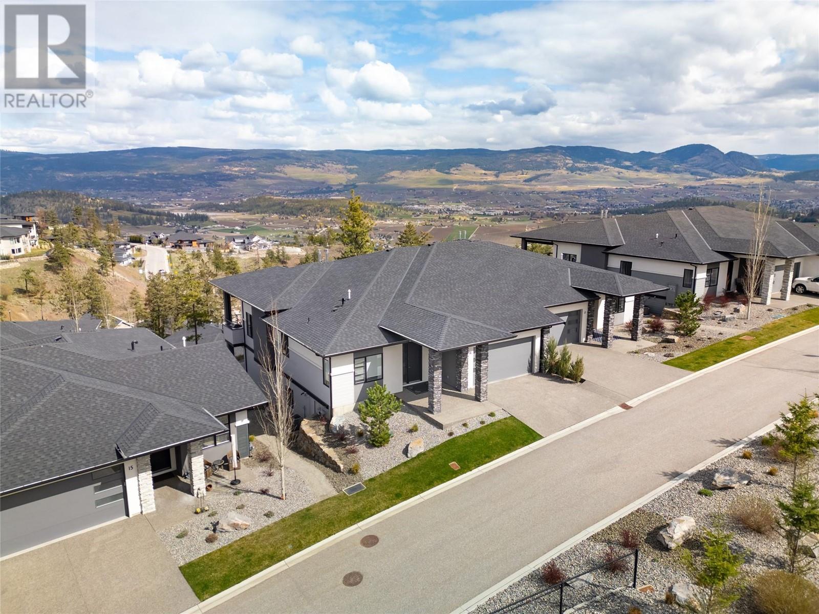 16 1349 Rocky Point Drive, Kelowna