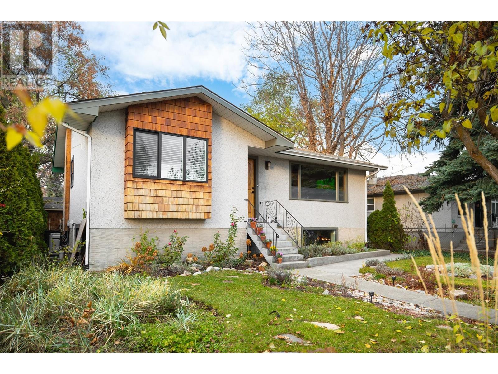  746 Fuller Avenue, Kelowna