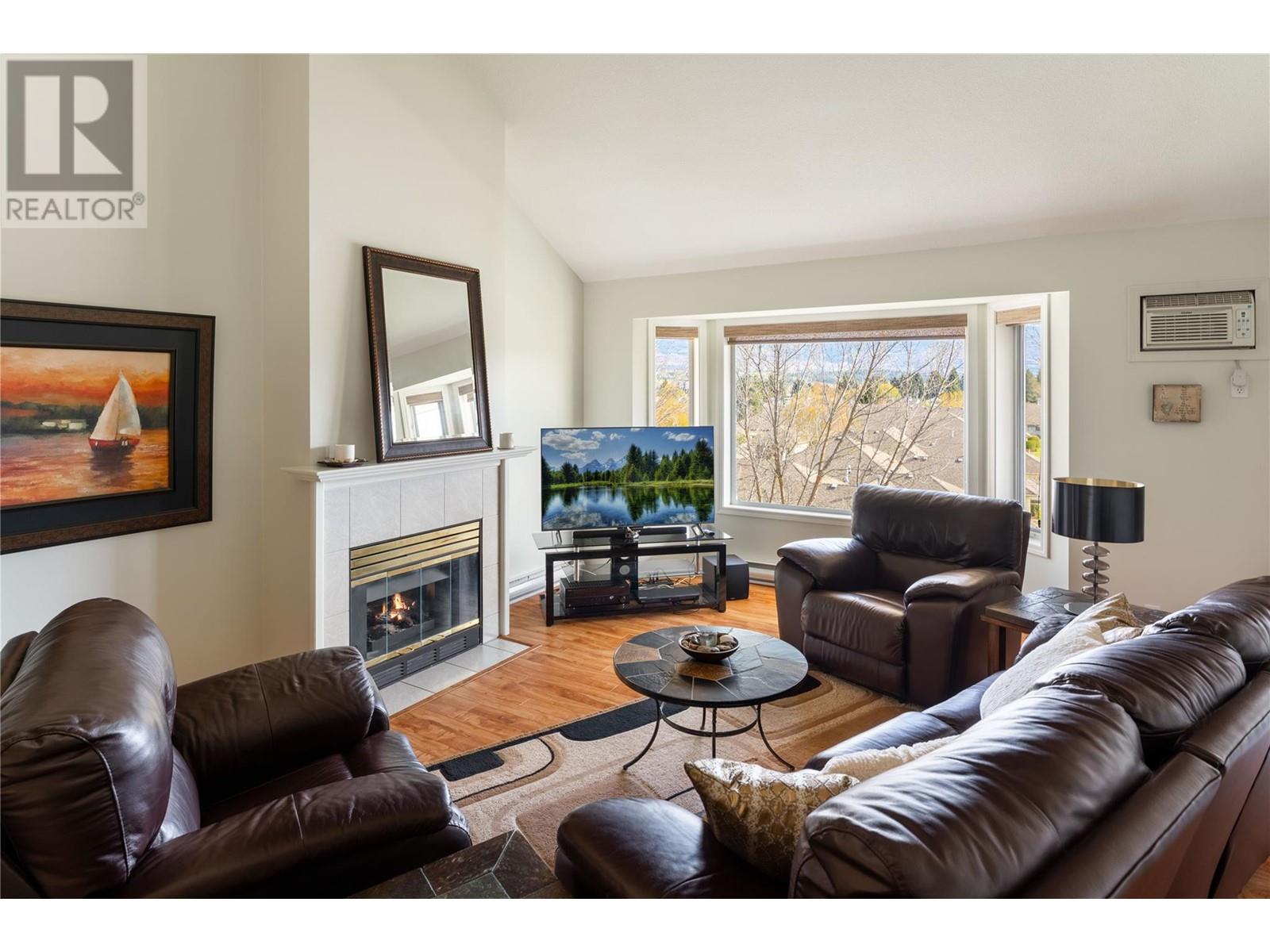 403 987 KLO Road, Kelowna