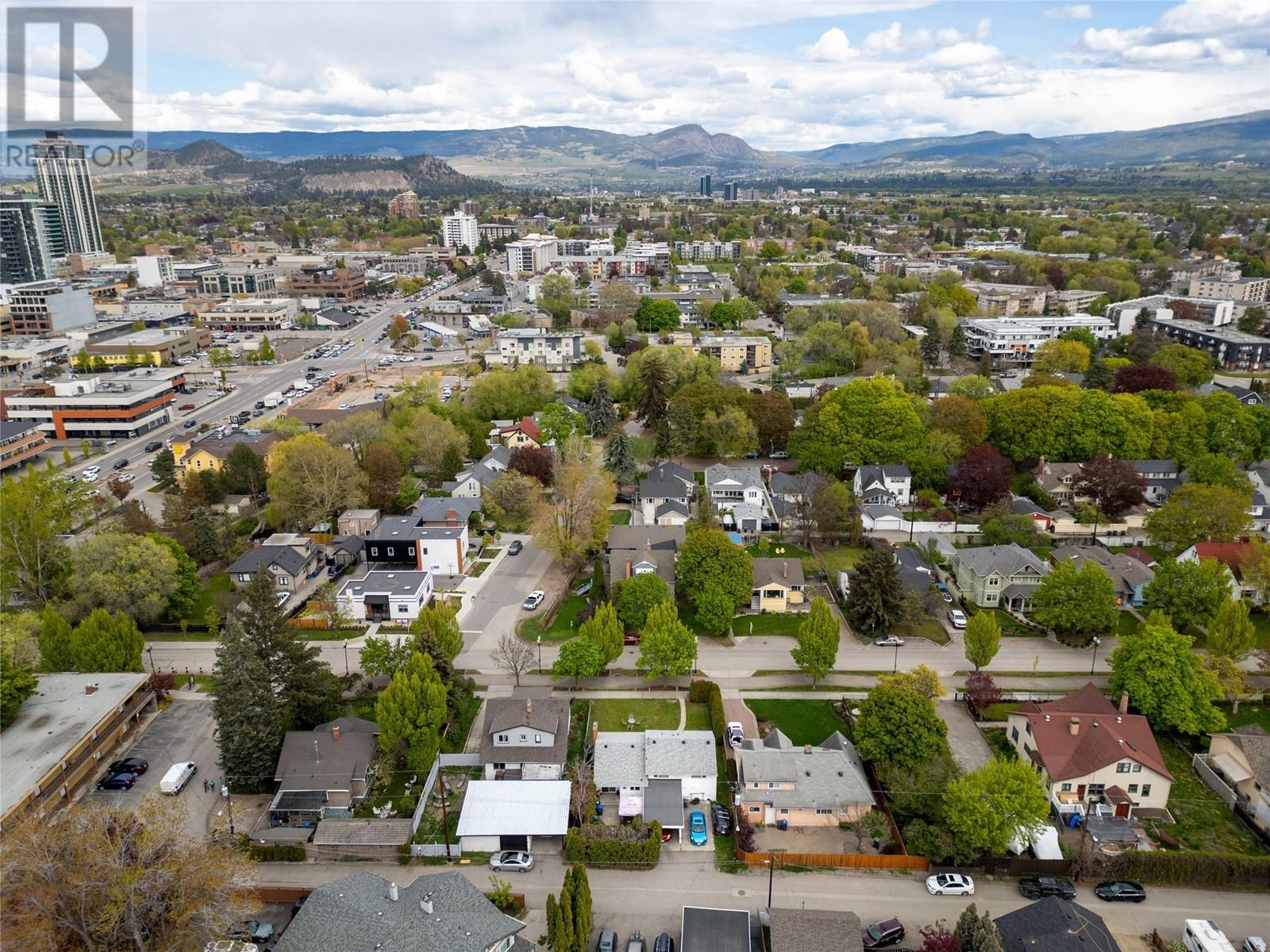  1820 Abbott Street, Kelowna