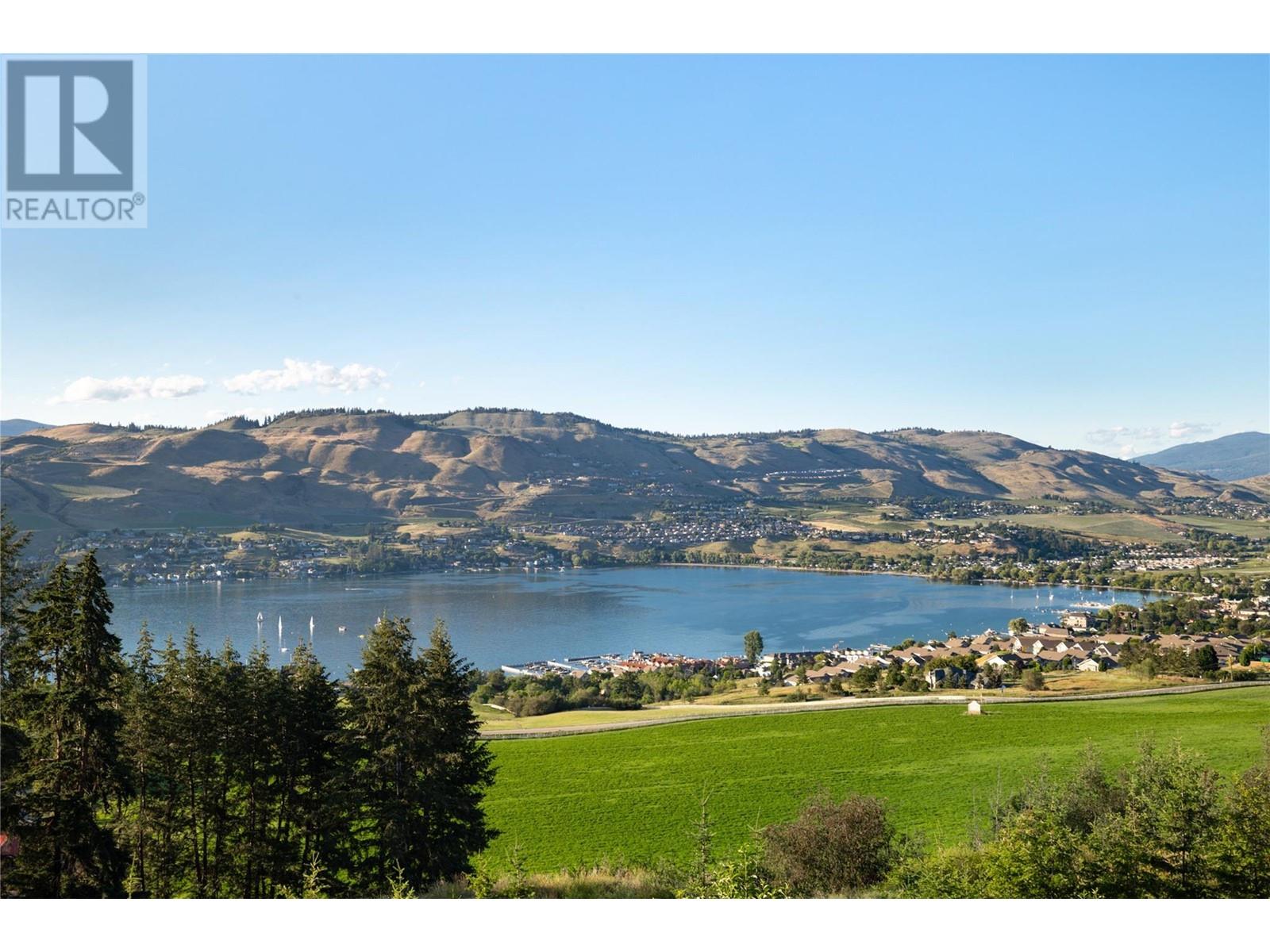  132 Sunset Boulevard, Vernon