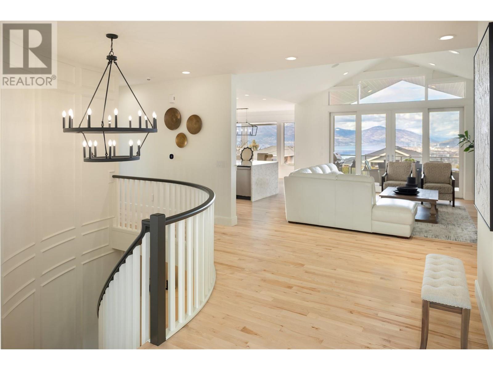  628 Devonian Avenue, Kelowna