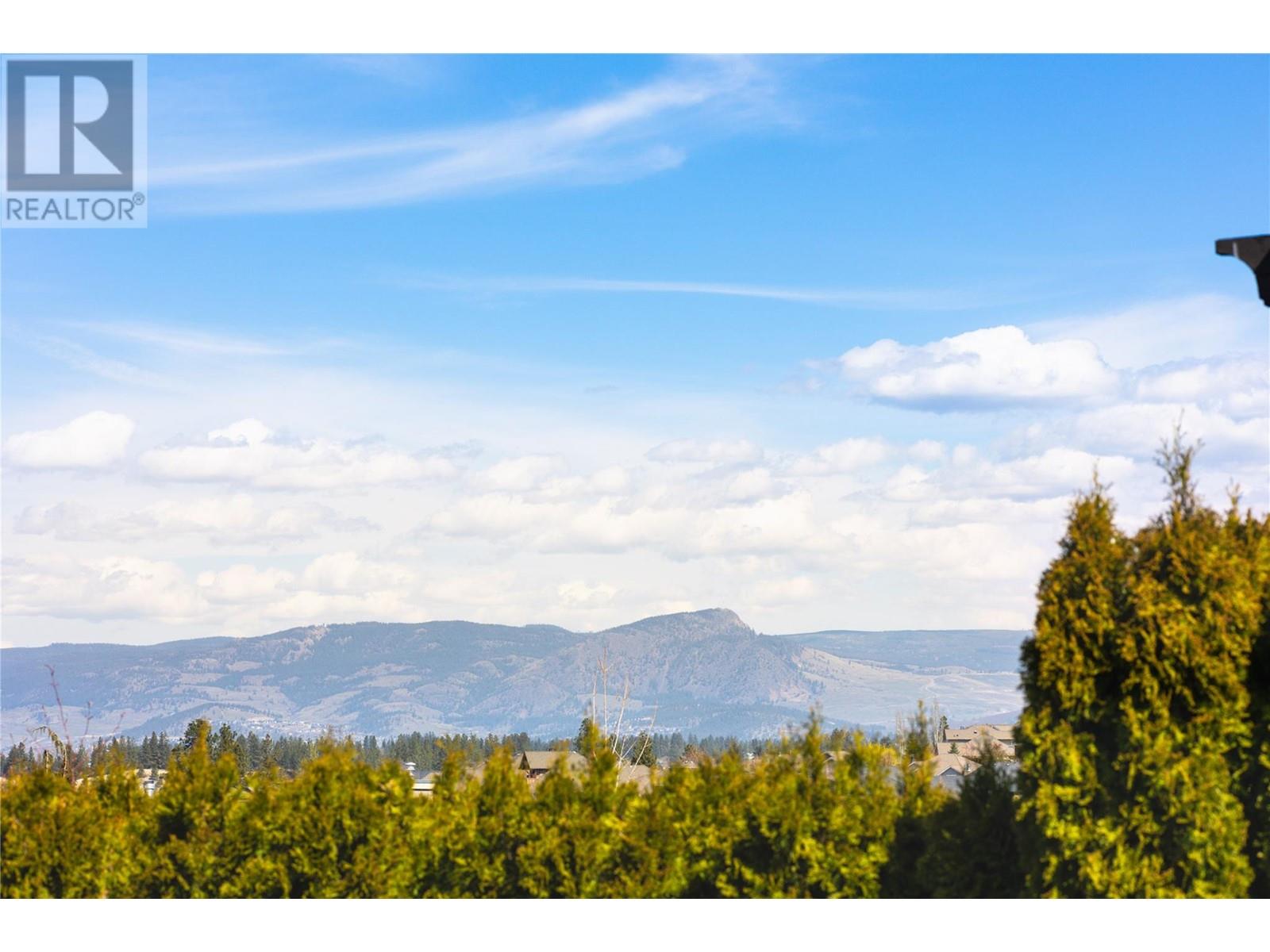  628 Devonian Avenue, Kelowna
