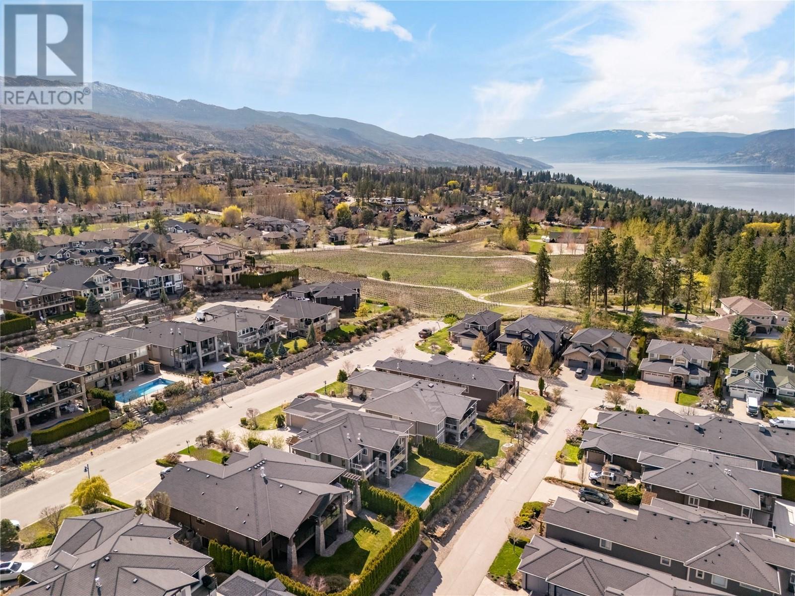  628 Devonian Avenue, Kelowna