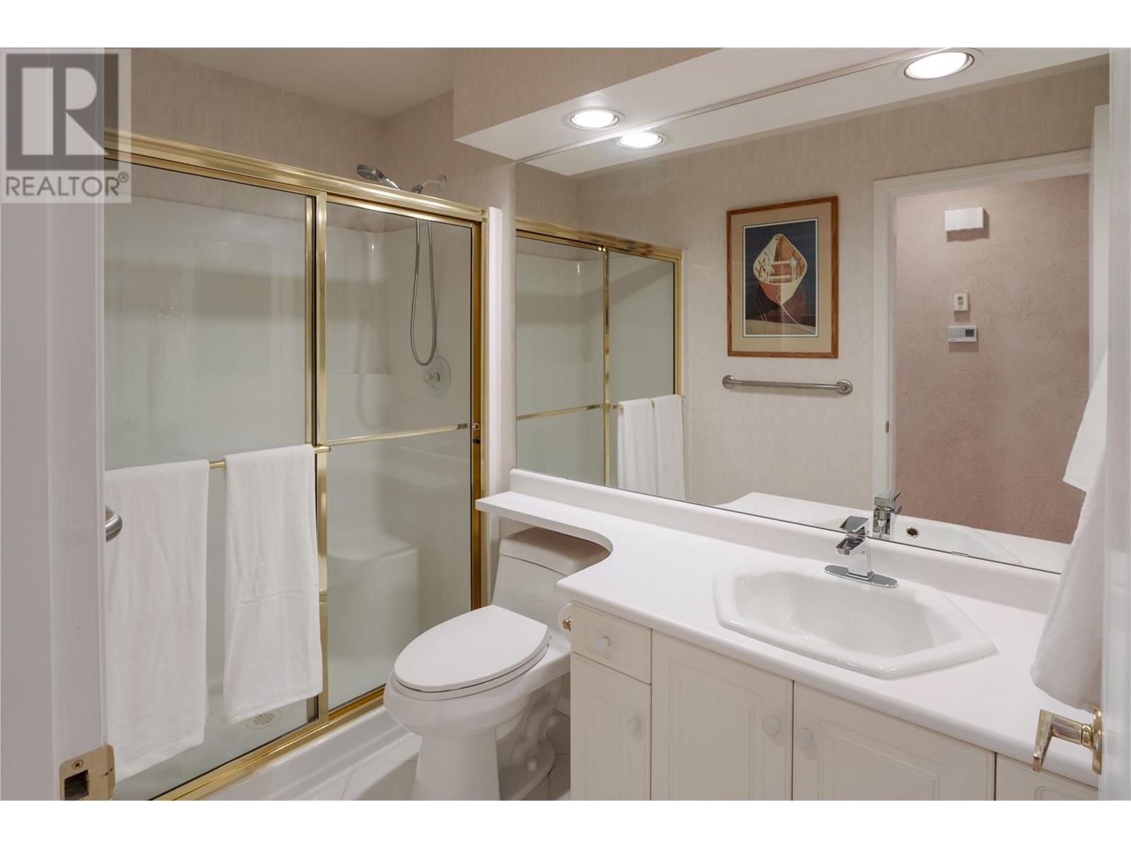 404 595 YATES Road, Kelowna