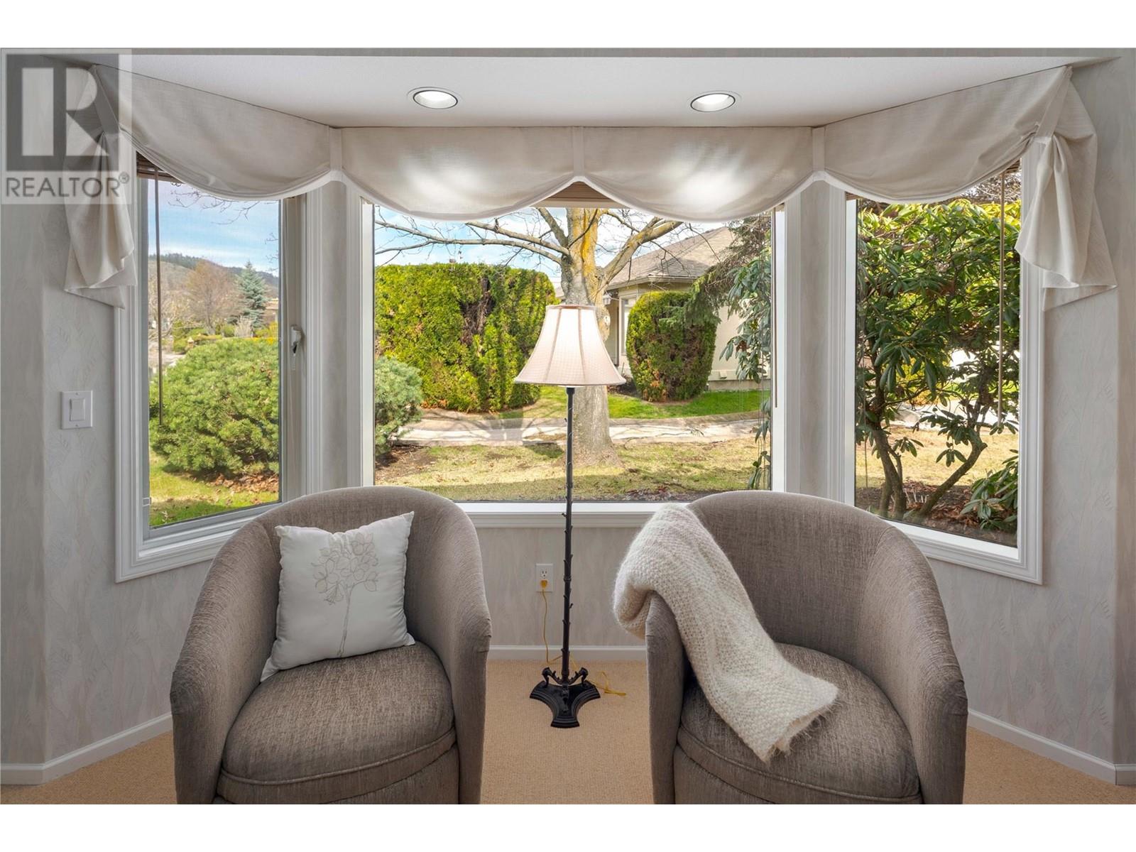 404 595 YATES Road, Kelowna