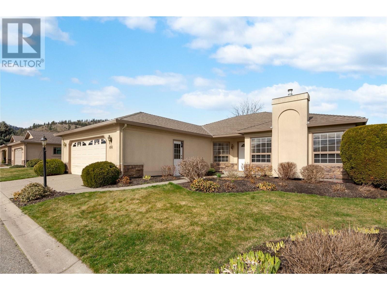 404 595 YATES Road, Kelowna