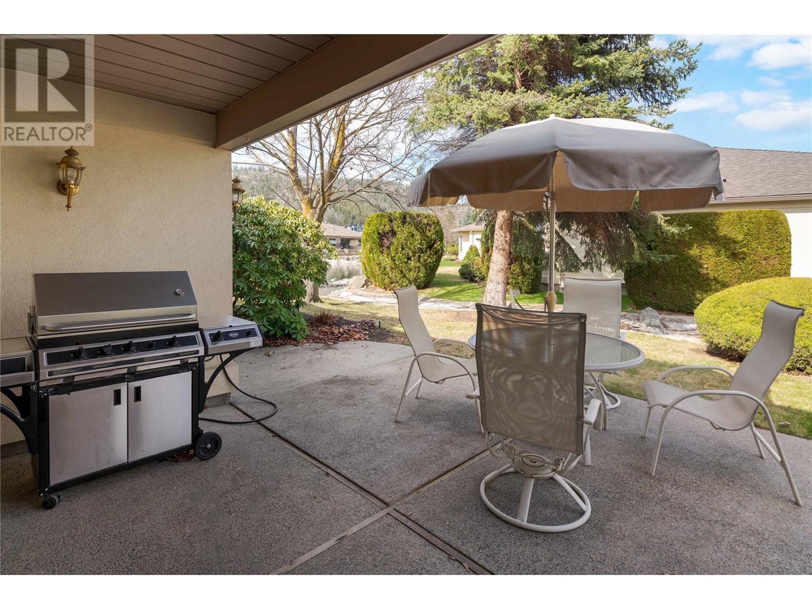 404 595 YATES Road, Kelowna