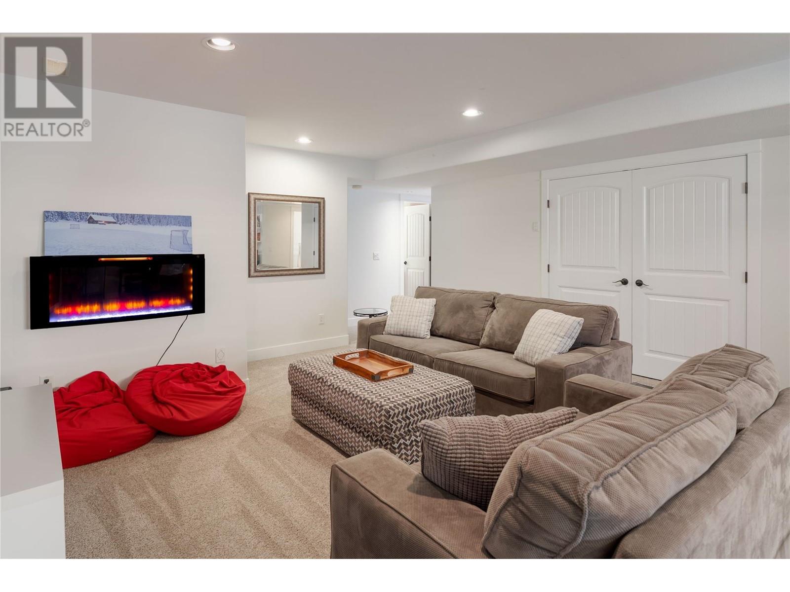  739 Marin Crescent, Kelowna