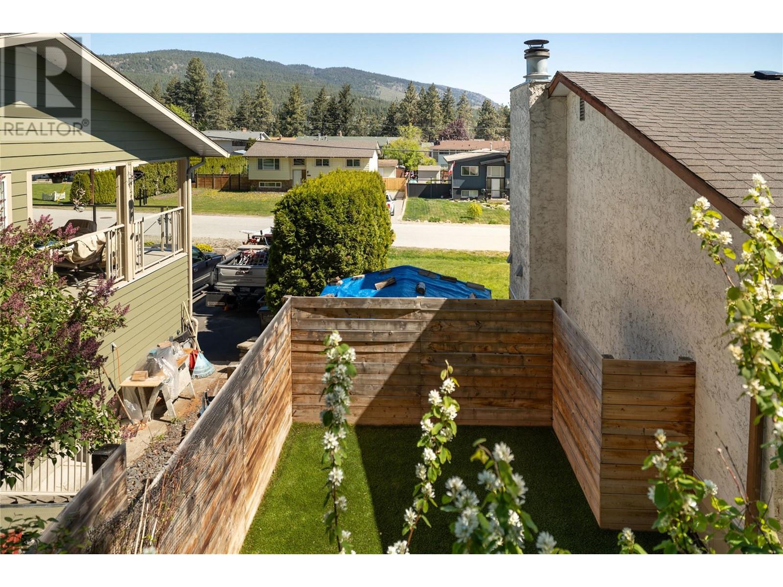  3240 McGinnis Road, West Kelowna