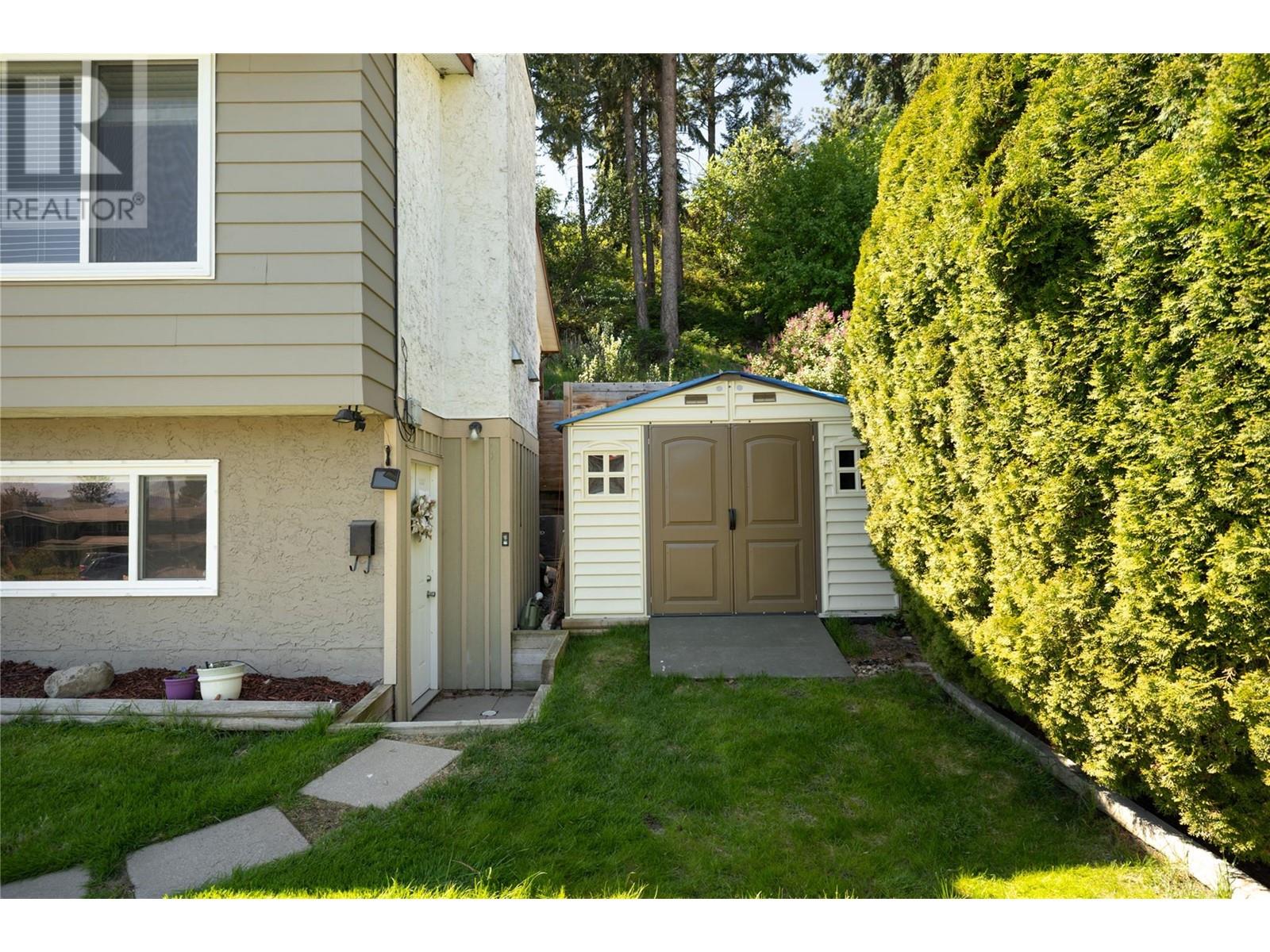  3240 McGinnis Road, West Kelowna