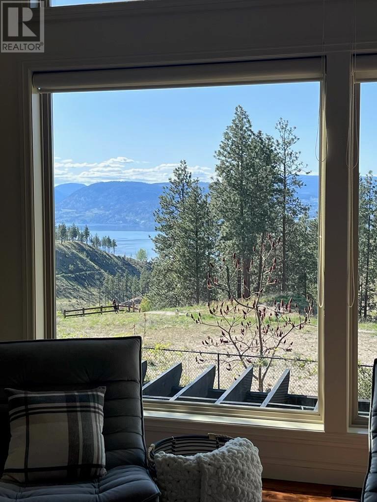  369 Farron Court, Kelowna