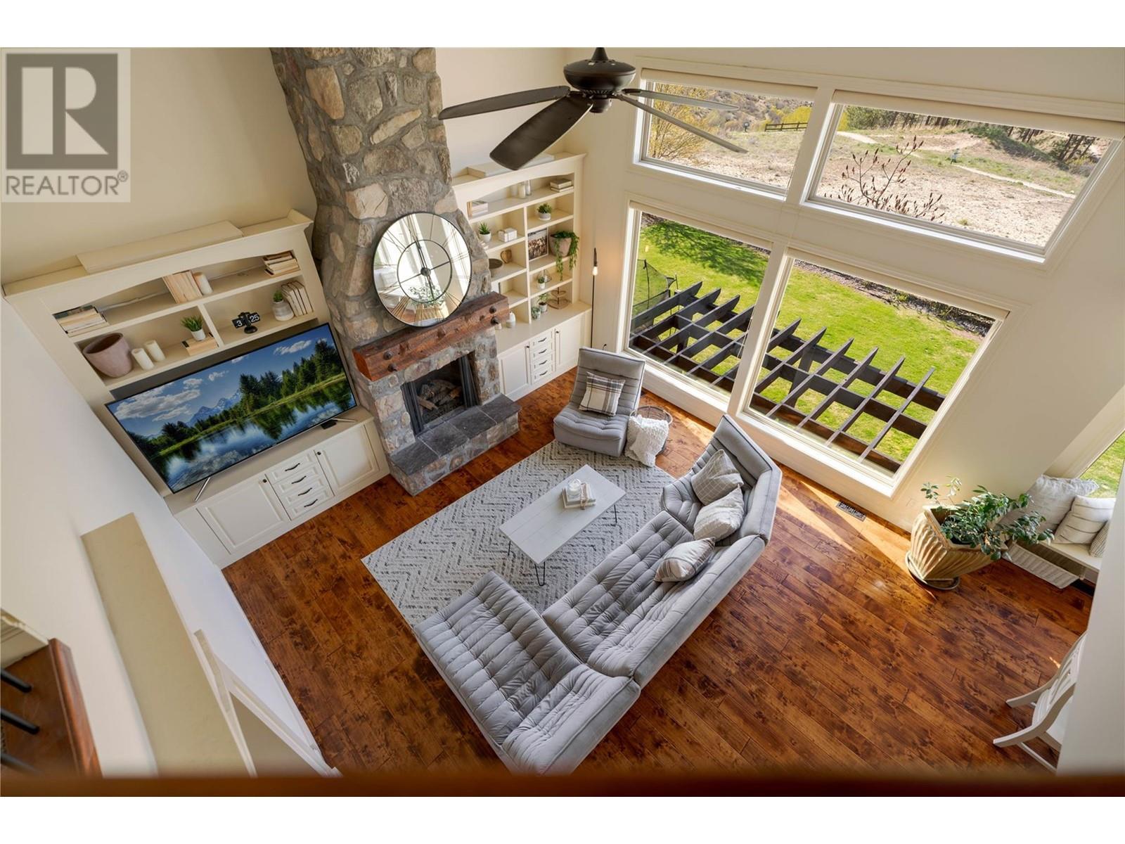  369 Farron Court, Kelowna