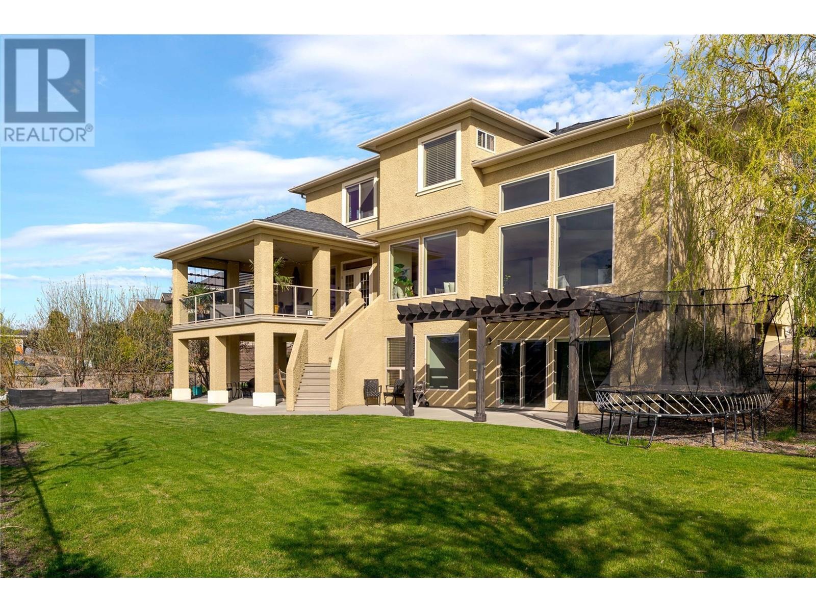 369 Farron Court, Kelowna