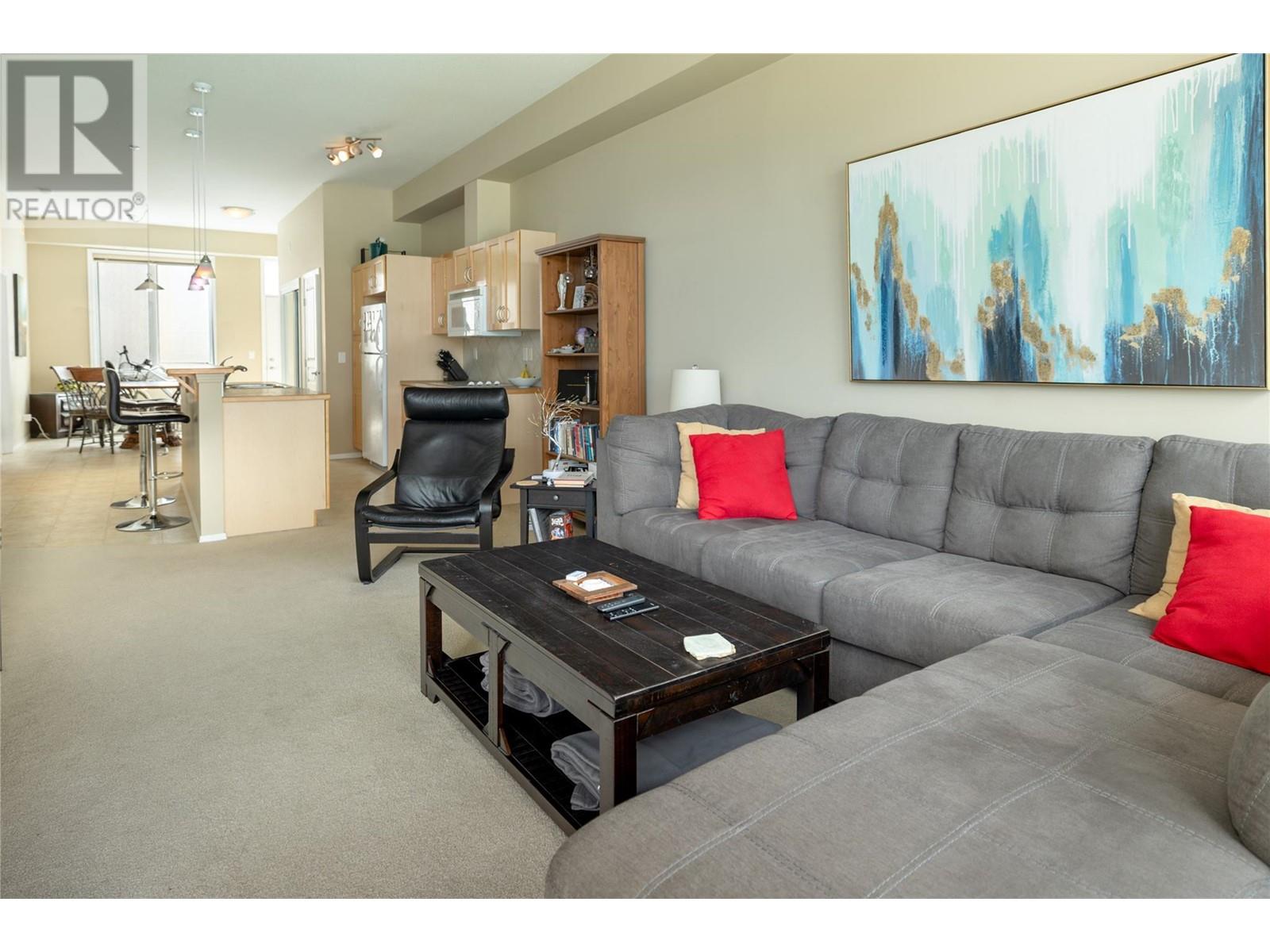 408 1327 St Paul Street, Kelowna