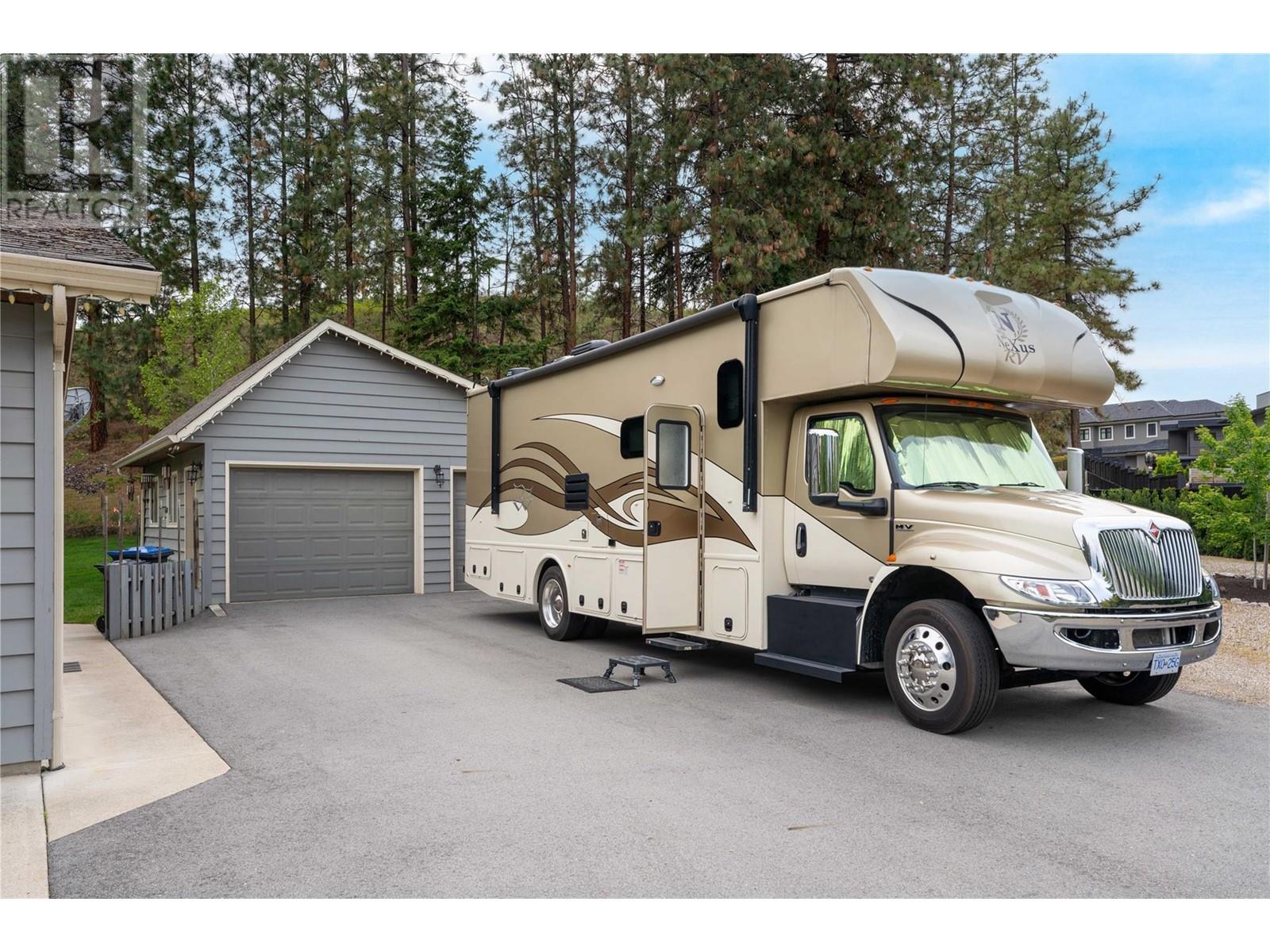  1193 Mission Ridge Road, Kelowna