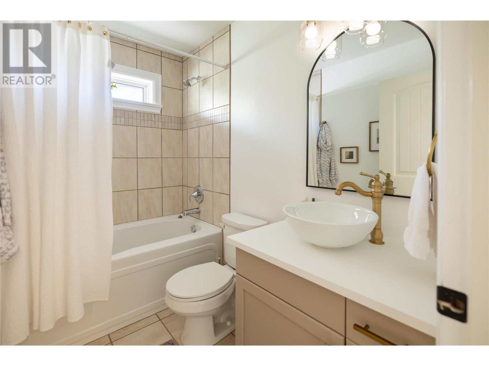  2847 Bentley Road, West Kelowna
