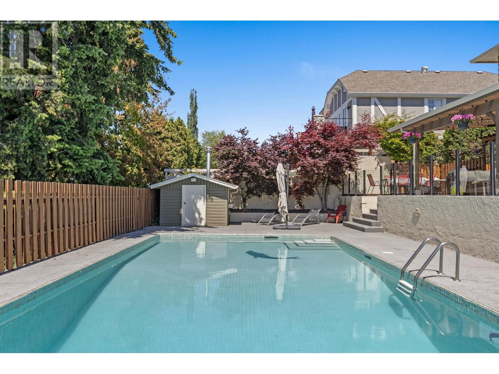  990 Walker Drive, Kelowna