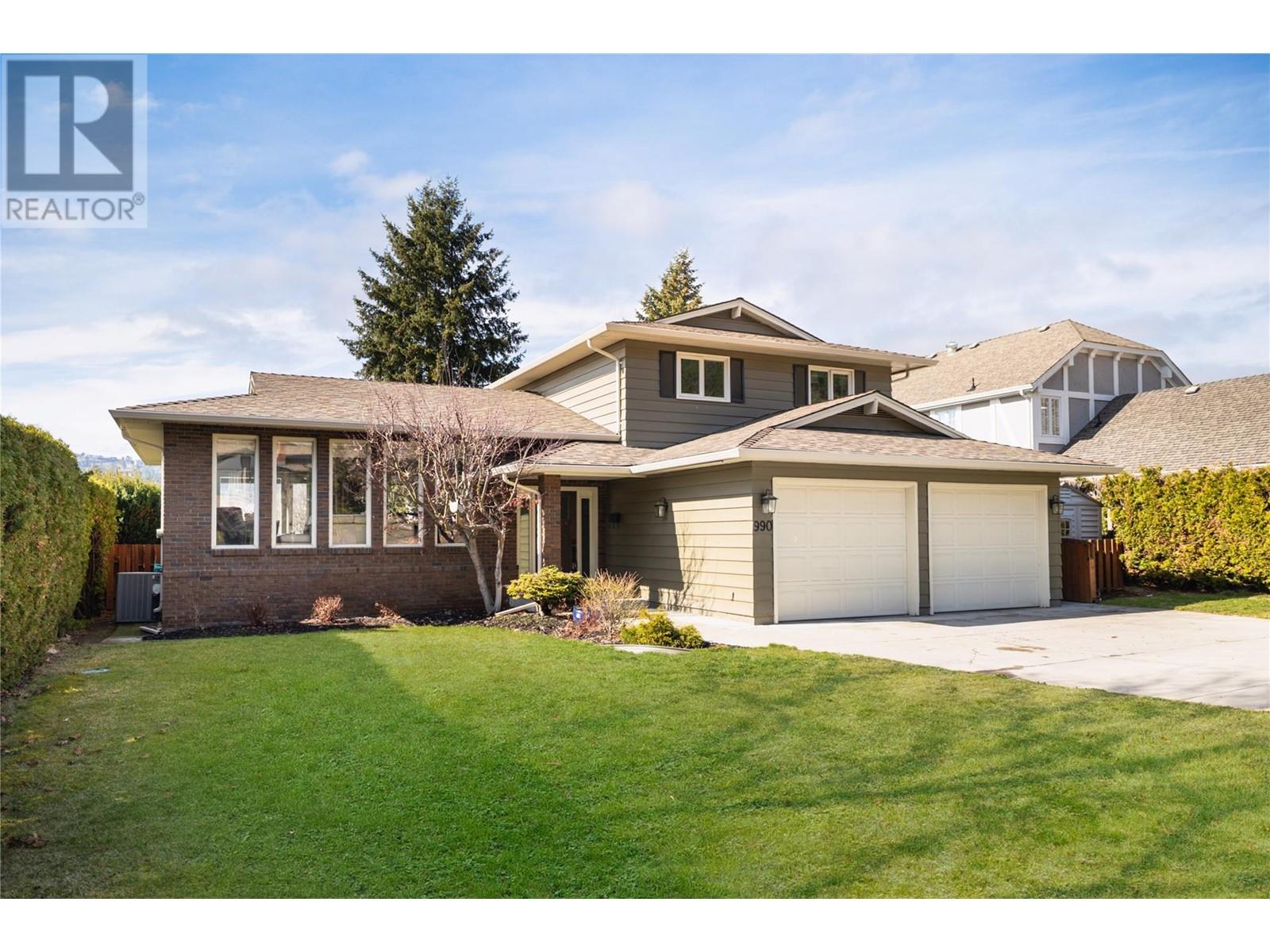  990 Walker Drive, Kelowna