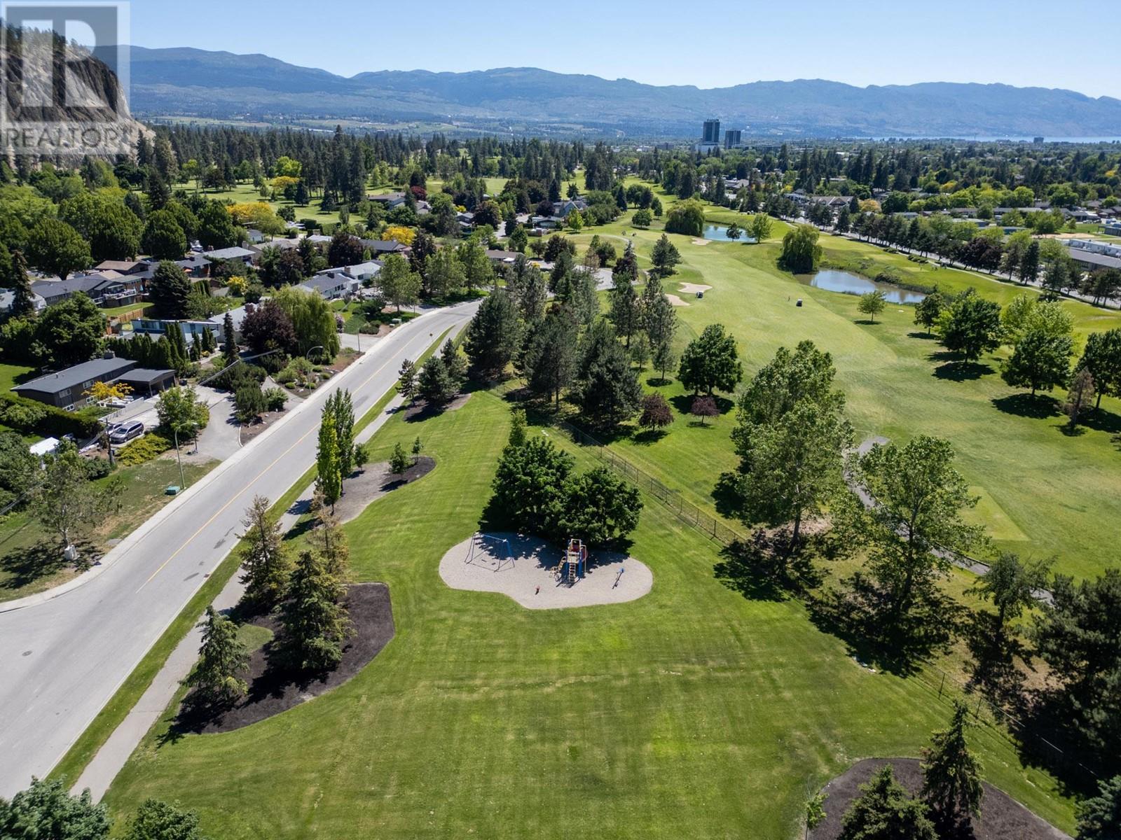  990 Walker Drive, Kelowna