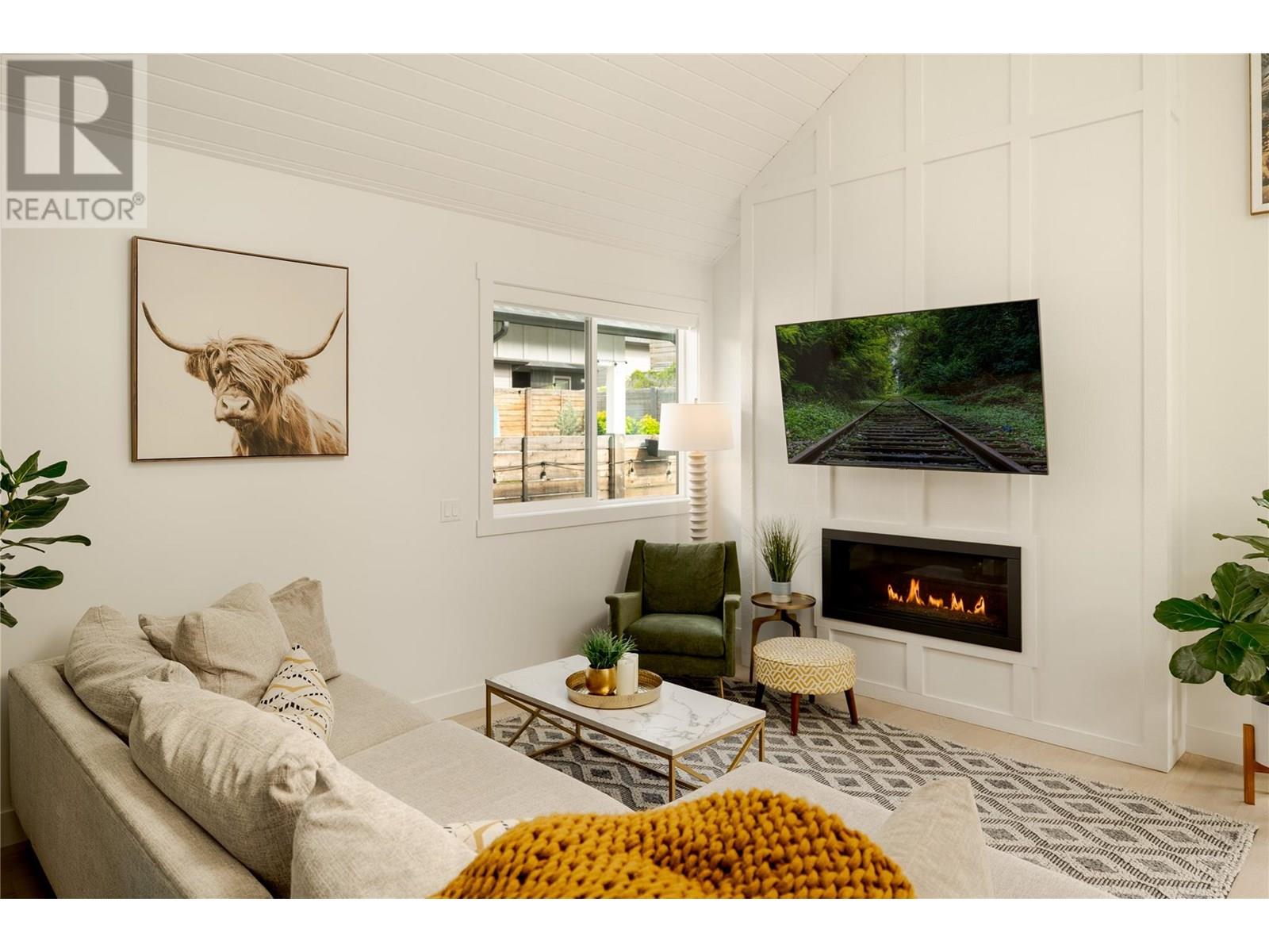  765 Barnaby Road, Kelowna