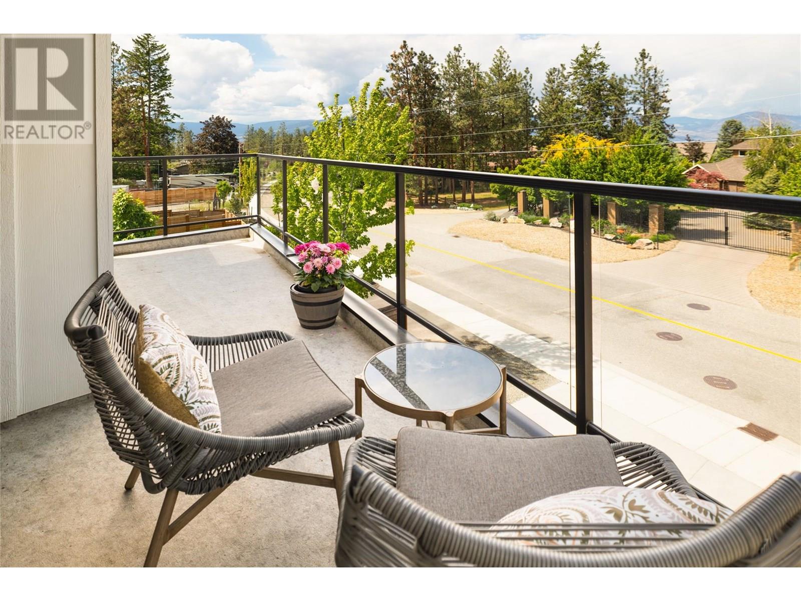  765 Barnaby Road, Kelowna
