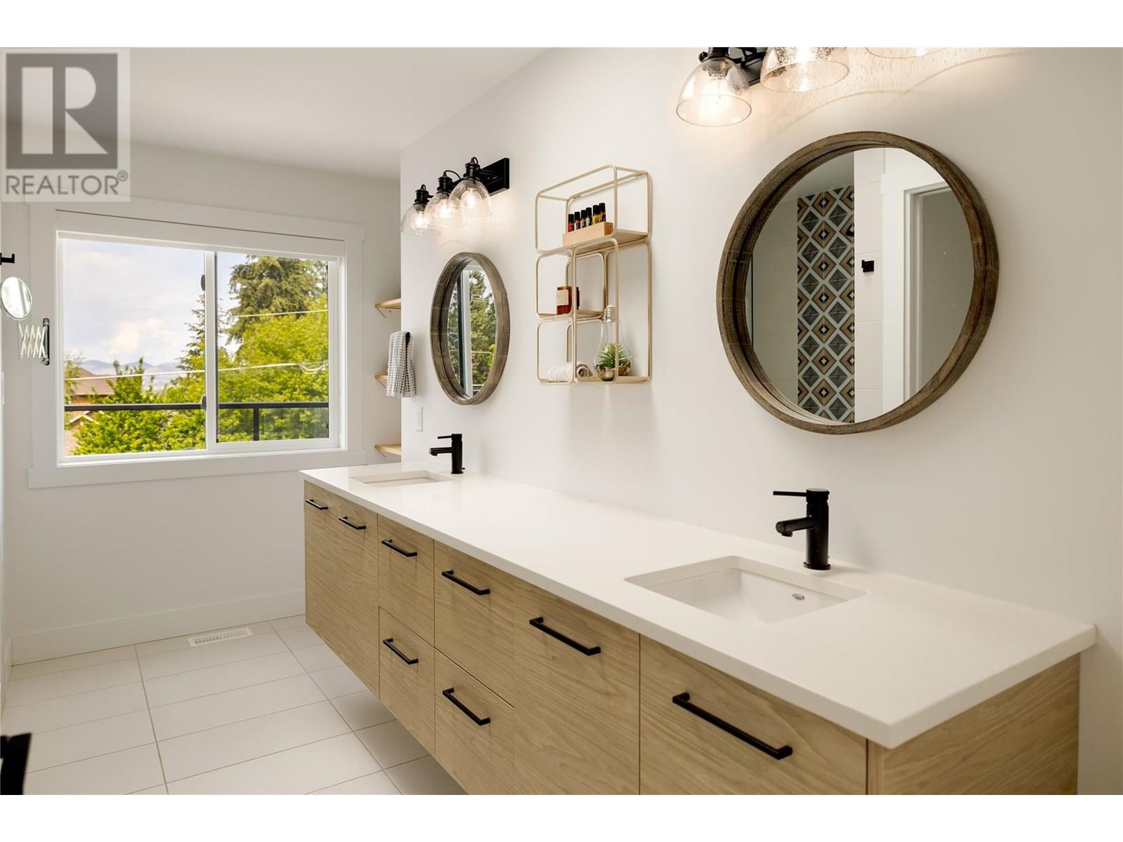  765 Barnaby Road, Kelowna