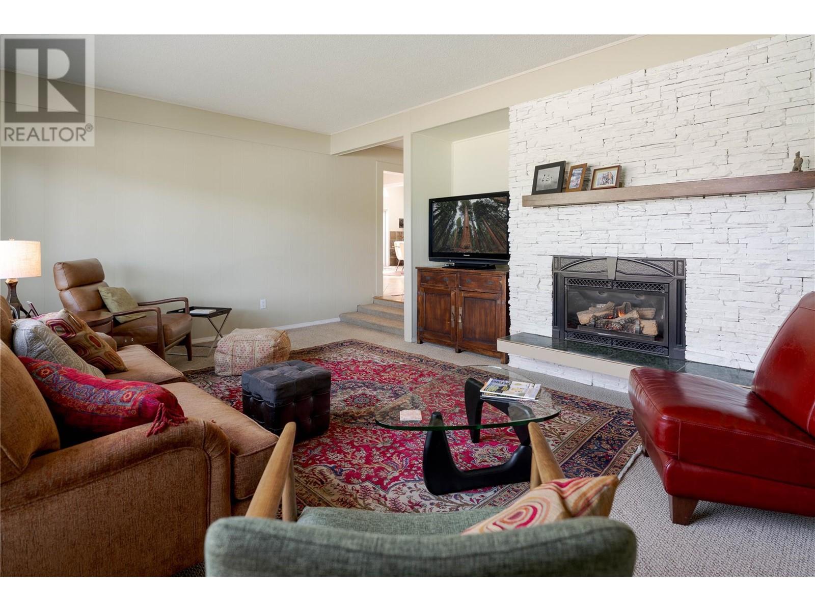  457 SARSONS Road, Kelowna
