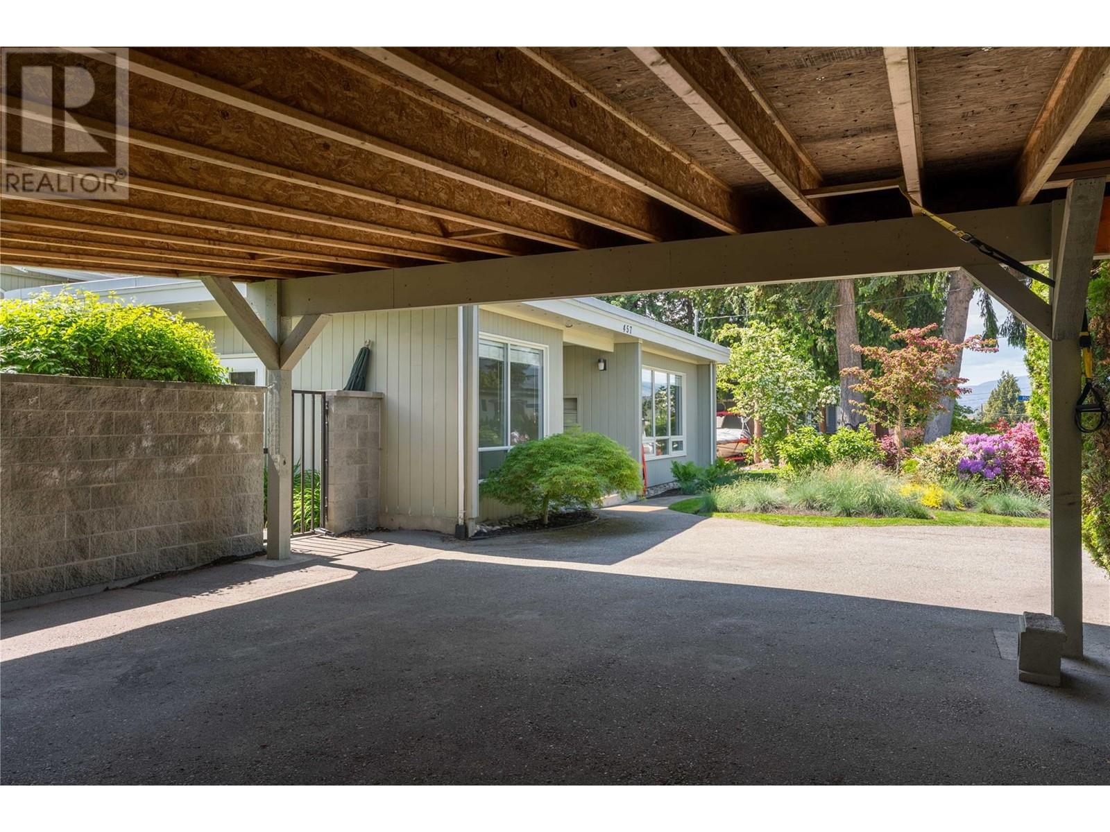  457 SARSONS Road, Kelowna