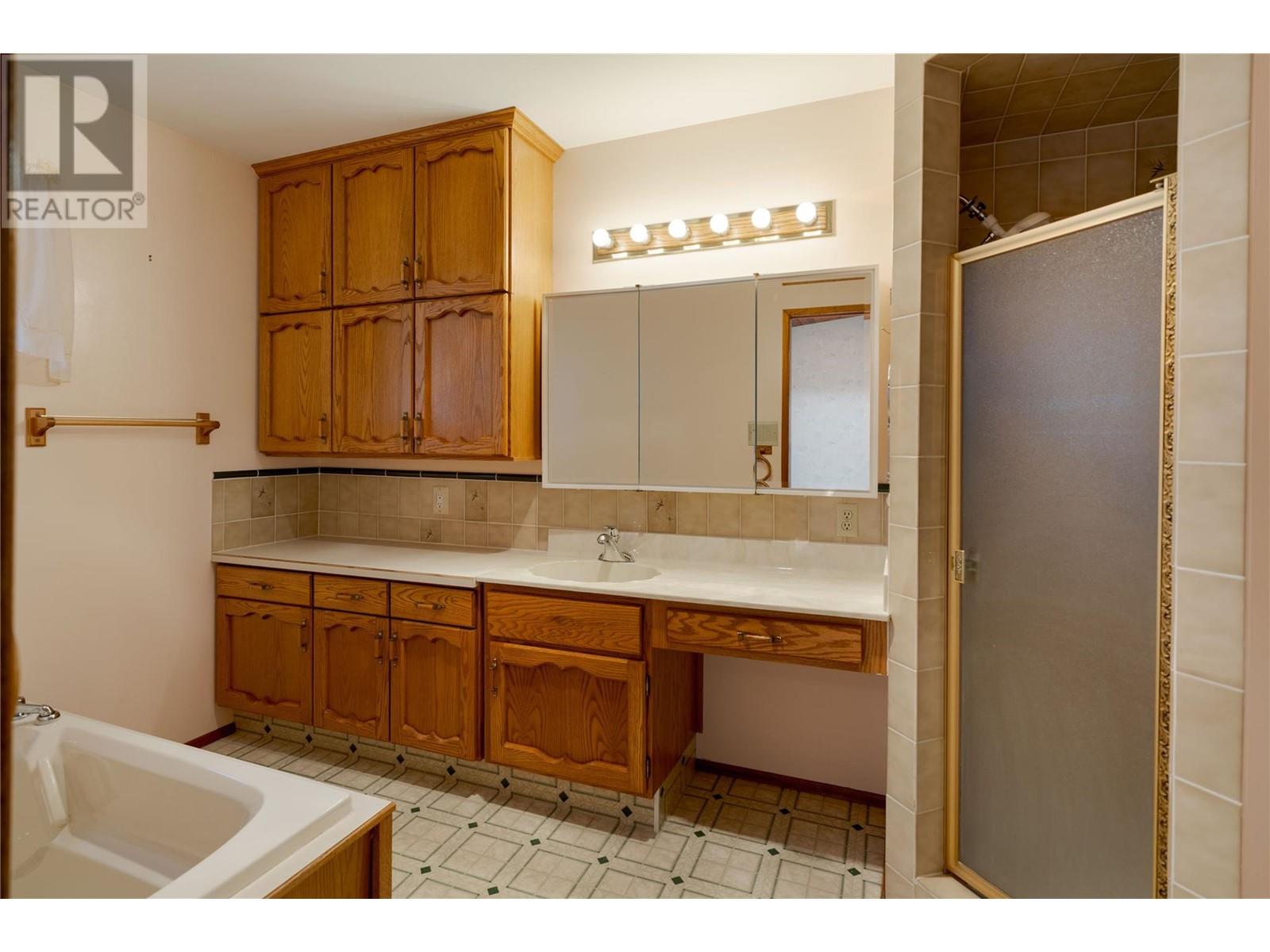  11551 Okanagan Centre Road West, Lake Country