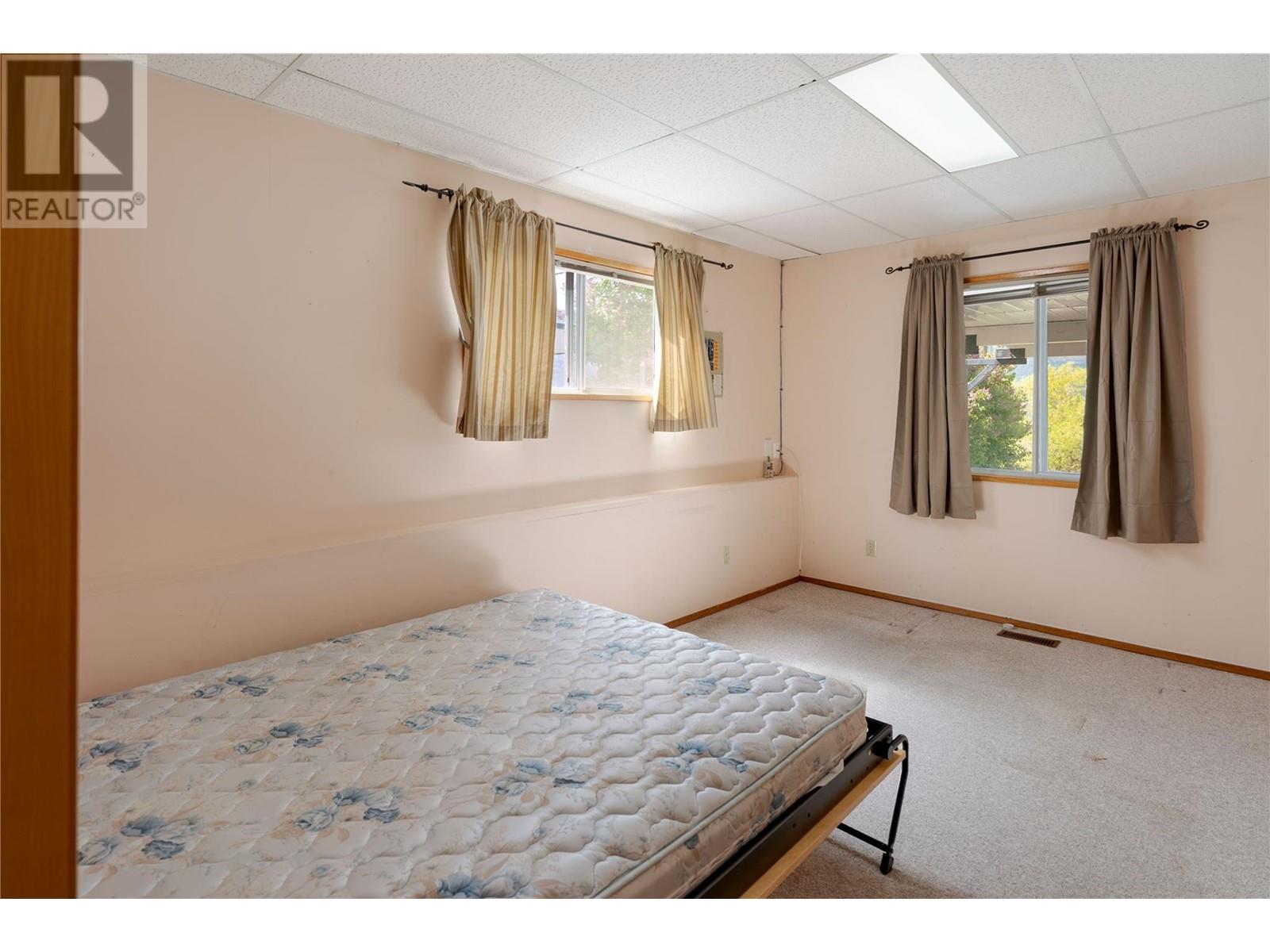  11551 Okanagan Centre Road West, Lake Country
