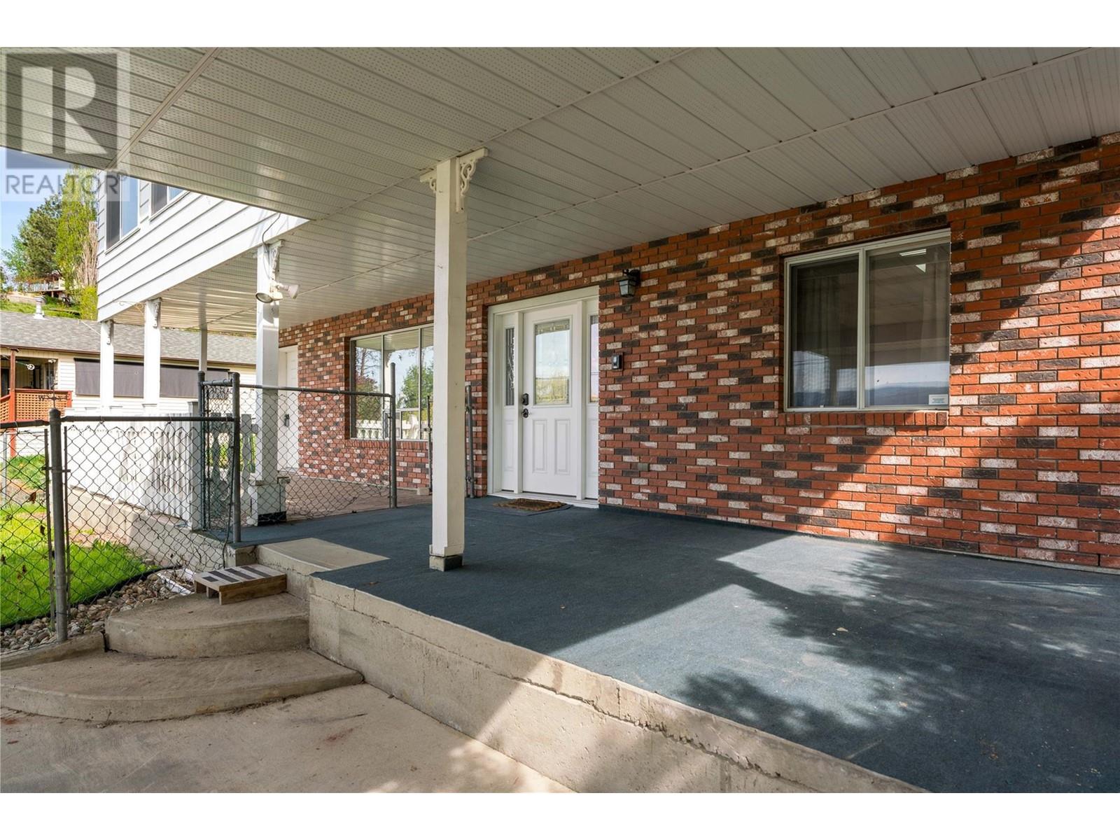  11551 Okanagan Centre Road West, Lake Country