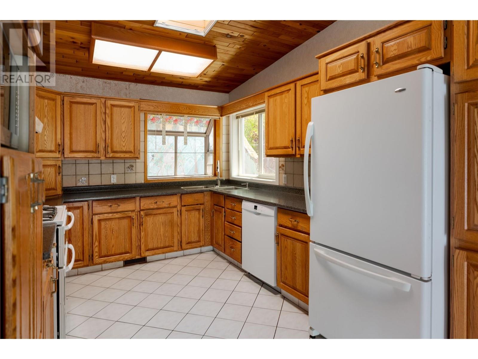  11551 Okanagan Centre Road West, Lake Country