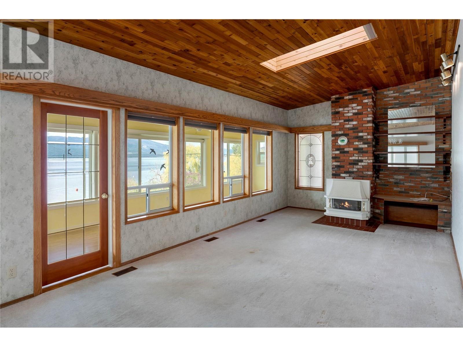  11551 Okanagan Centre Road West, Lake Country
