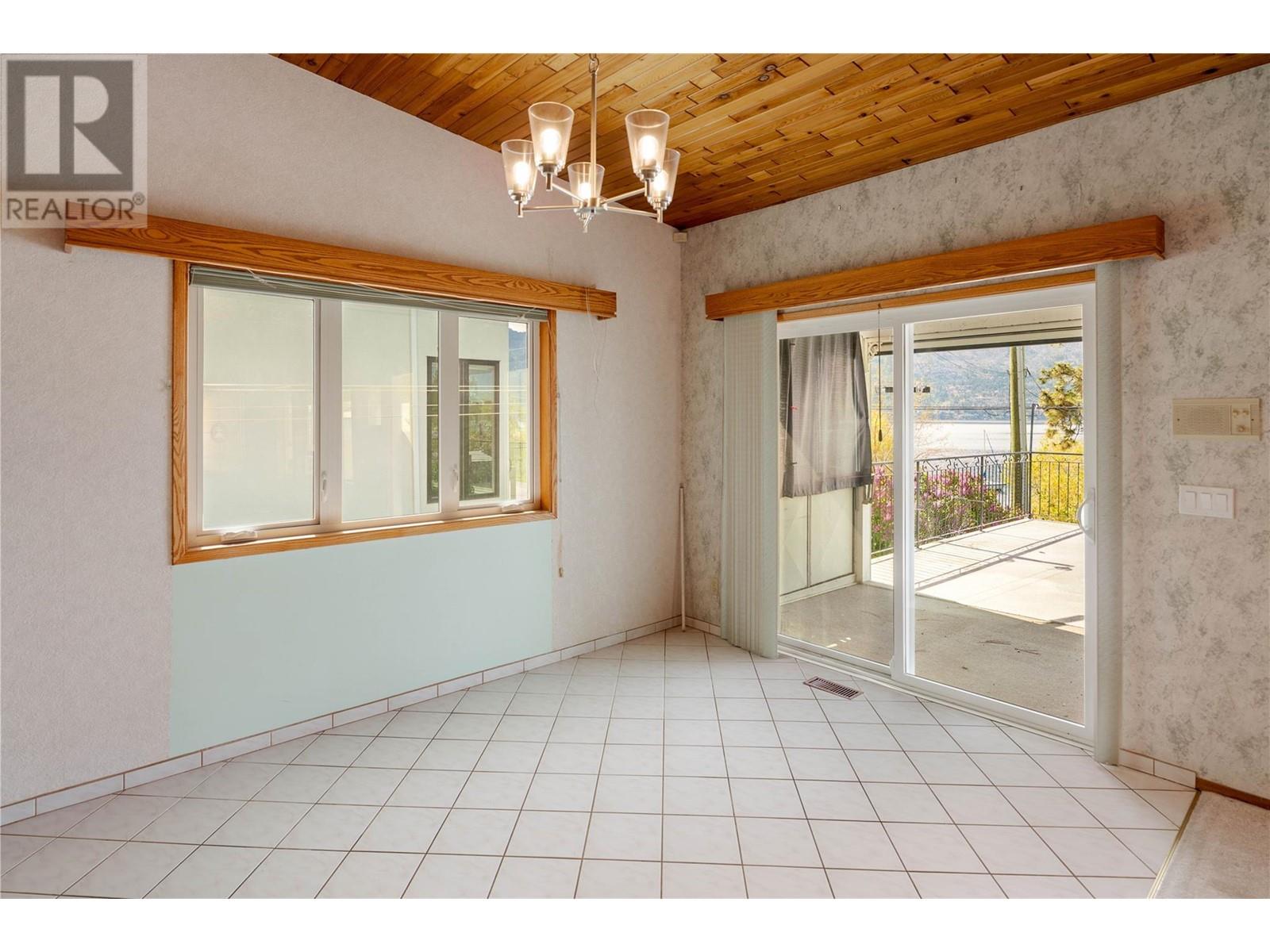  11551 Okanagan Centre Road West, Lake Country