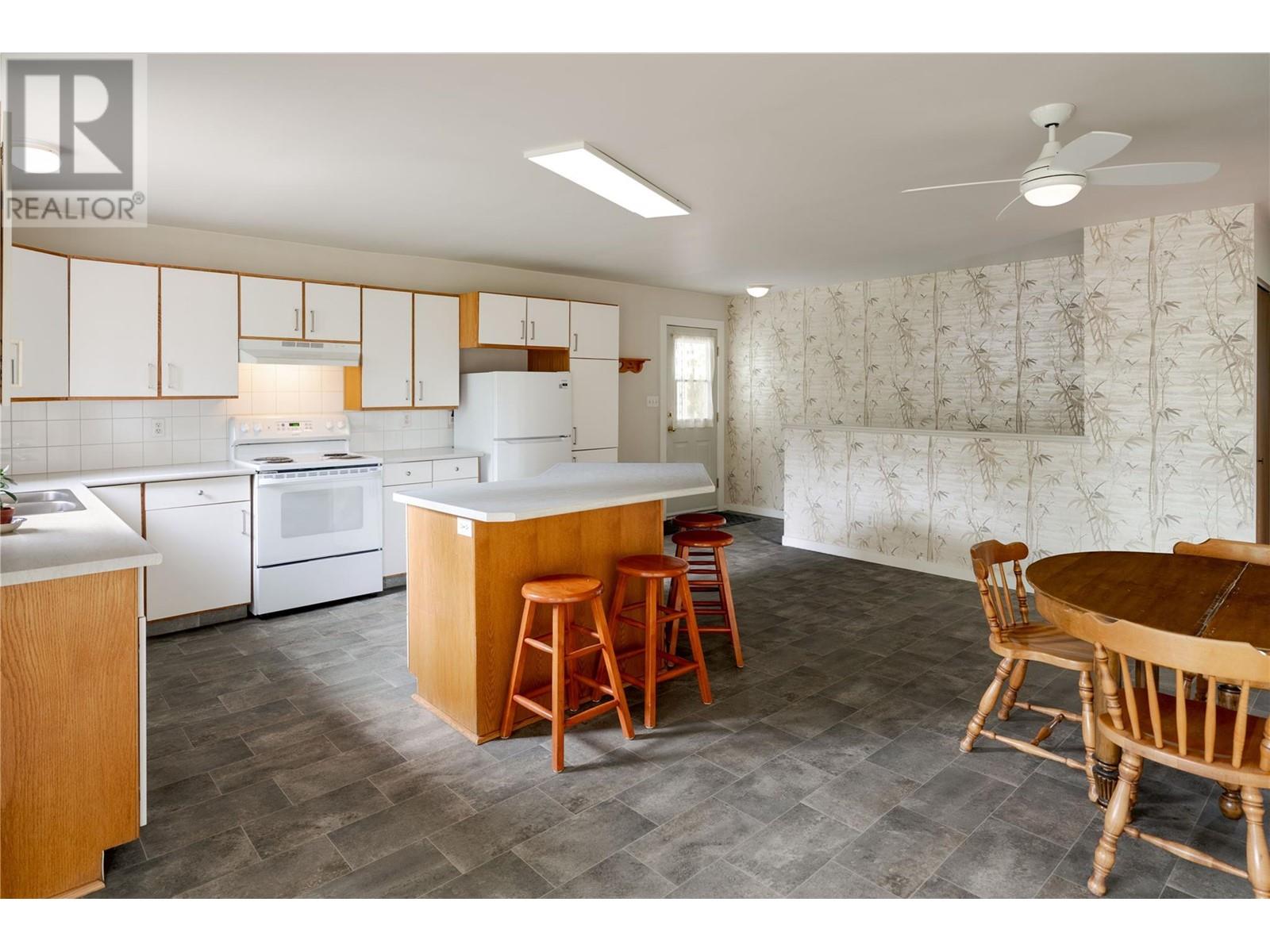  9231 GLENMORE Road, Lake Country