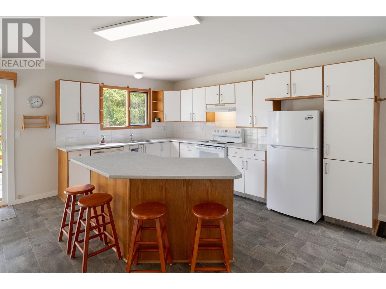  9231 GLENMORE Road, Lake Country