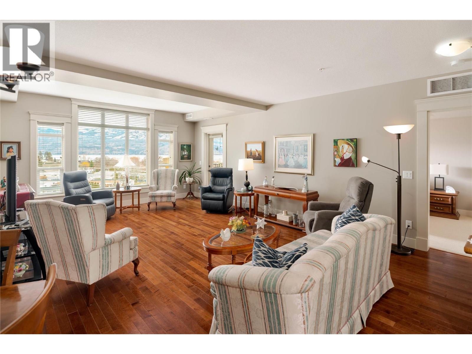 519 2070 Boucherie Road, West Kelowna