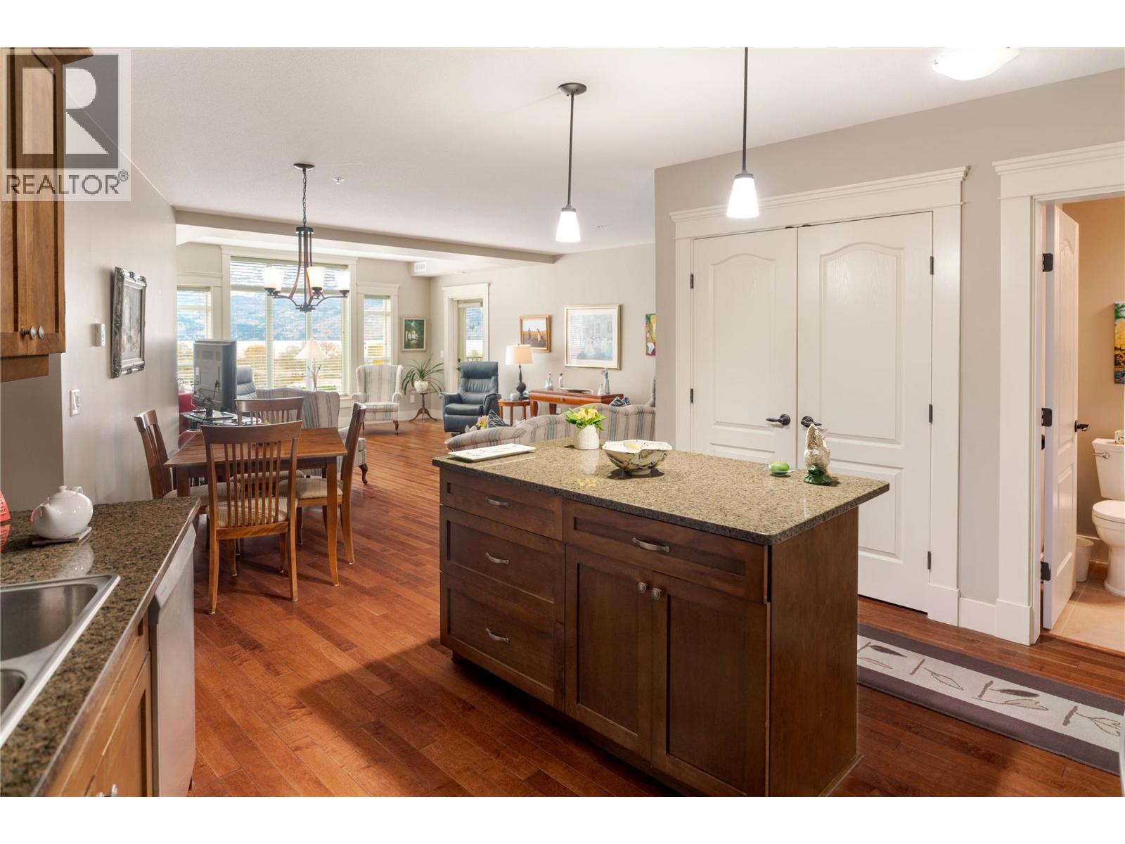 519 2070 Boucherie Road, West Kelowna