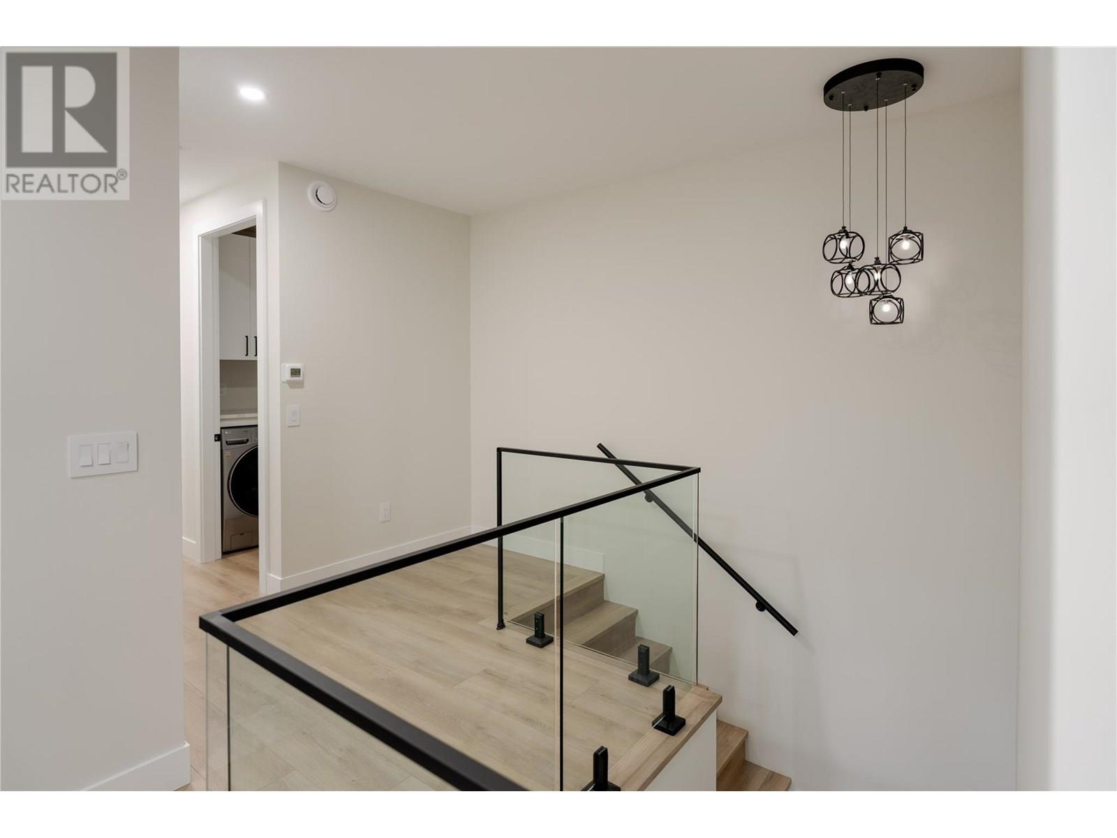  705 Raymer Road, Kelowna
