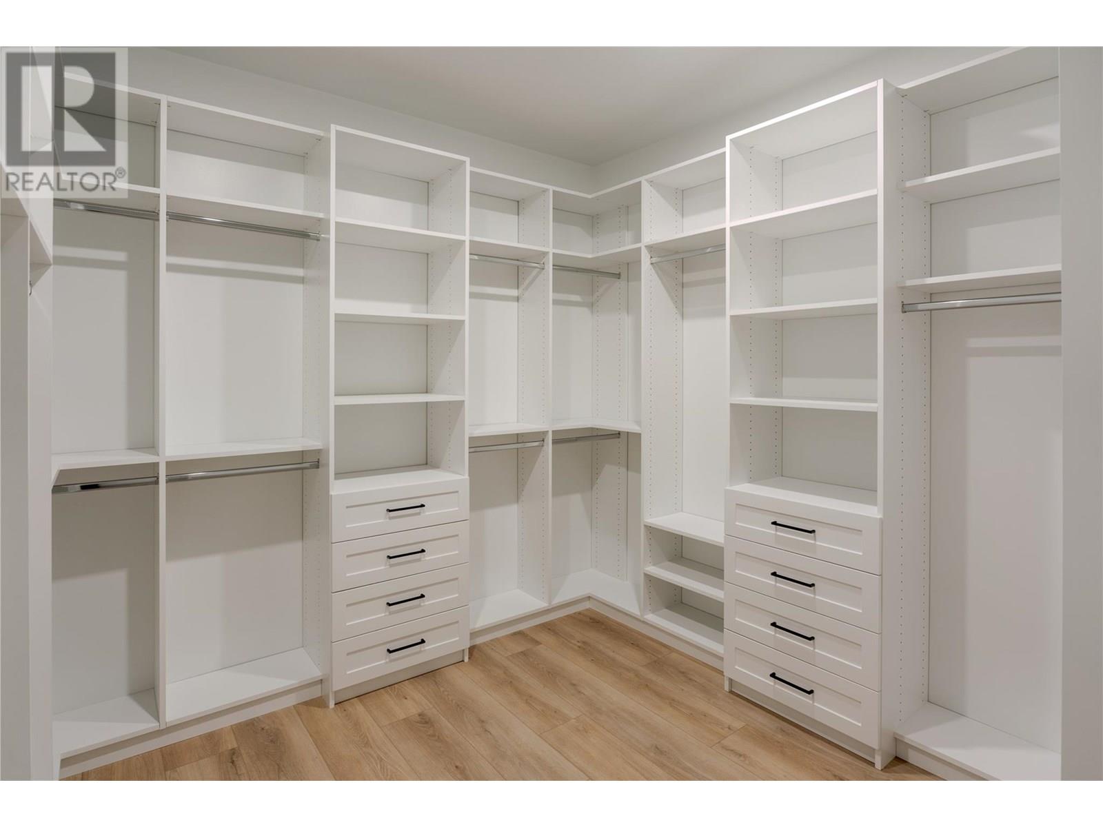  705 Raymer Road, Kelowna