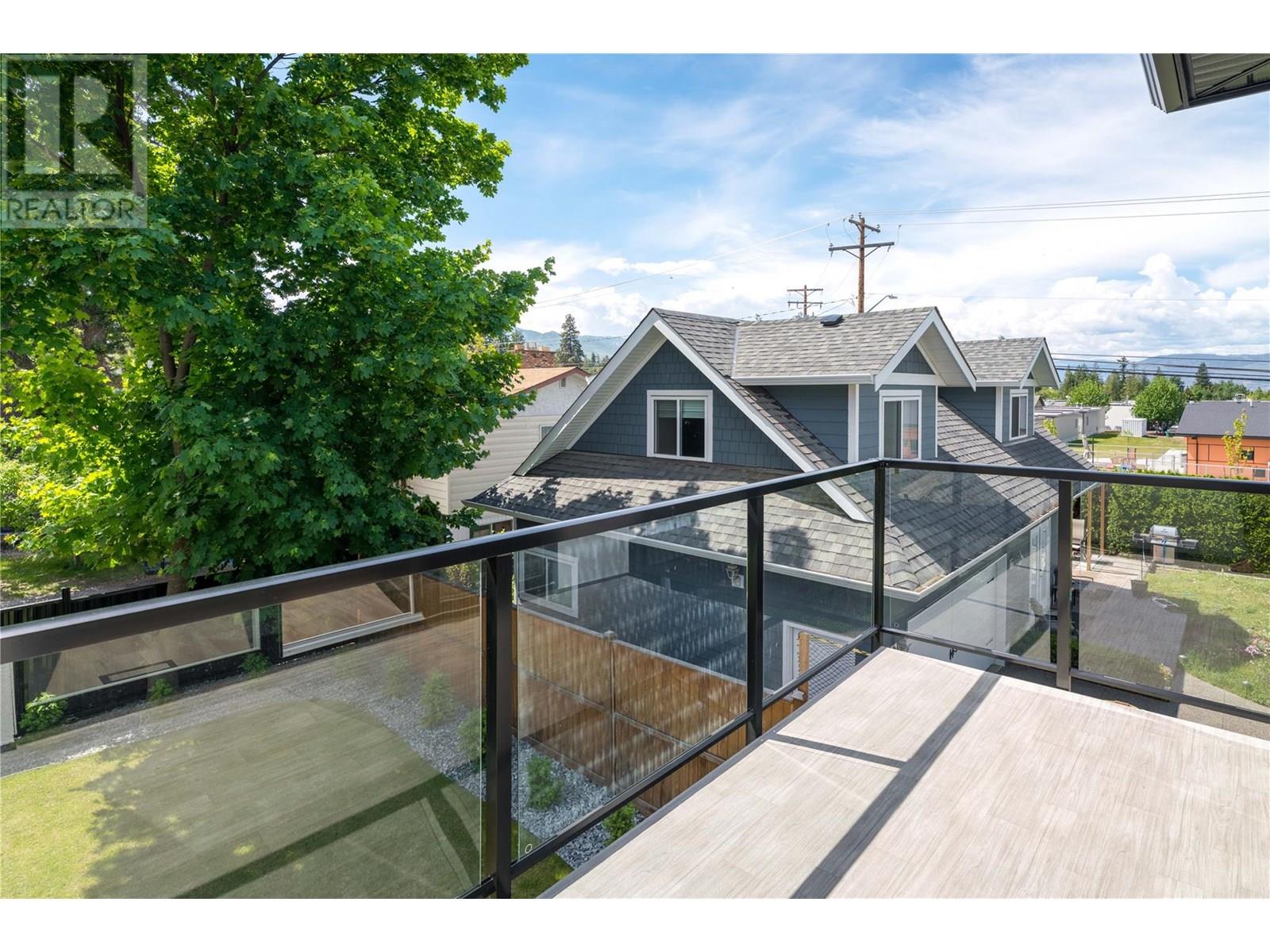  705 Raymer Road, Kelowna
