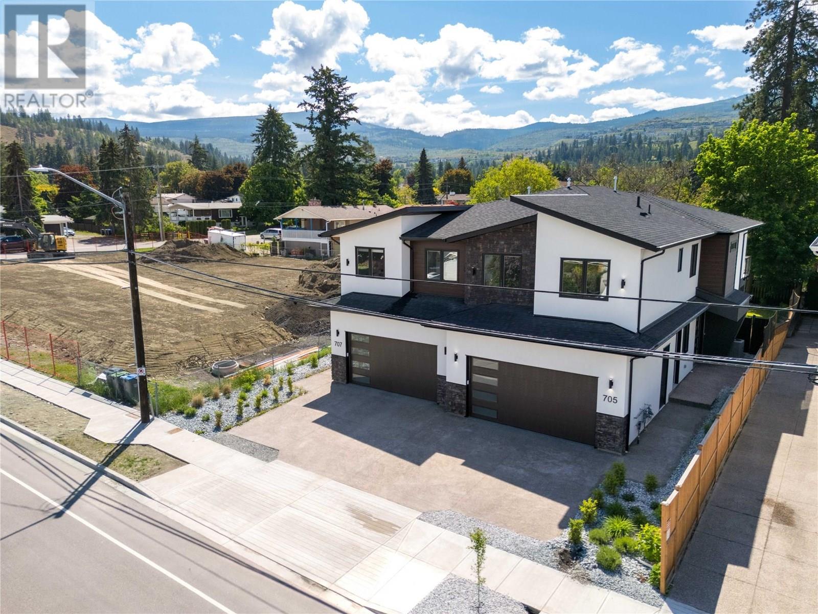  705 Raymer Road, Kelowna