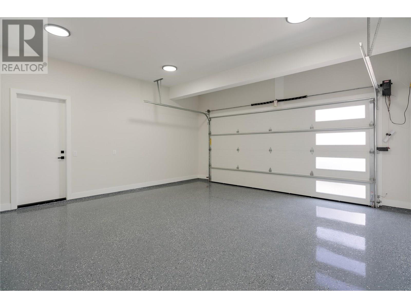  705 Raymer Road, Kelowna